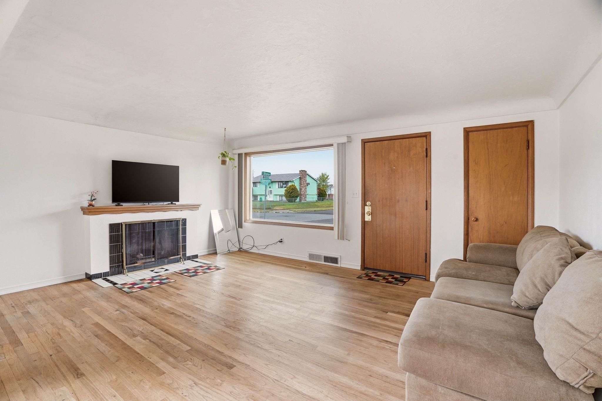 2304 E E Sanson Ave - Photo 7