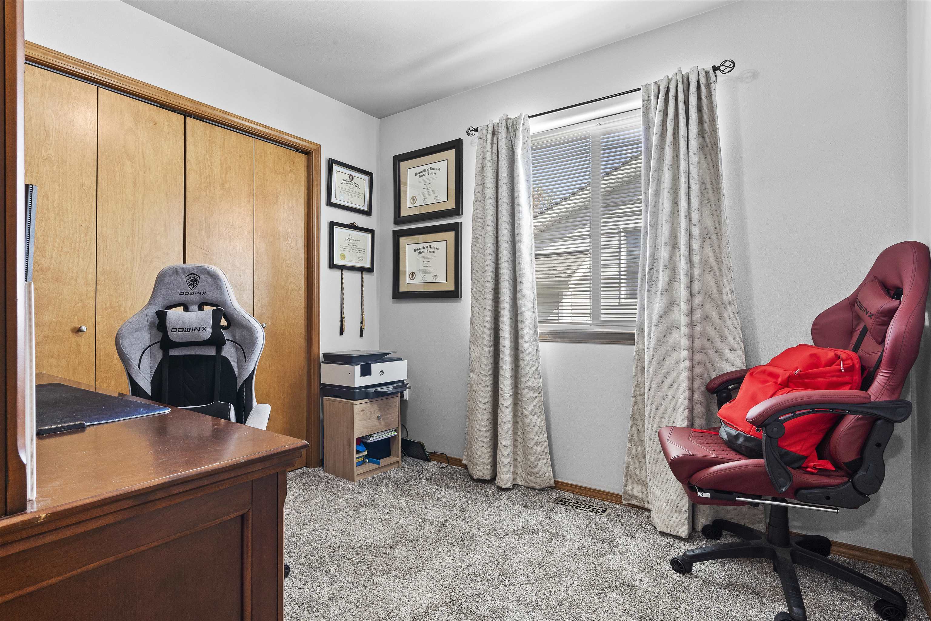 9008 N Oak St - Photo 14