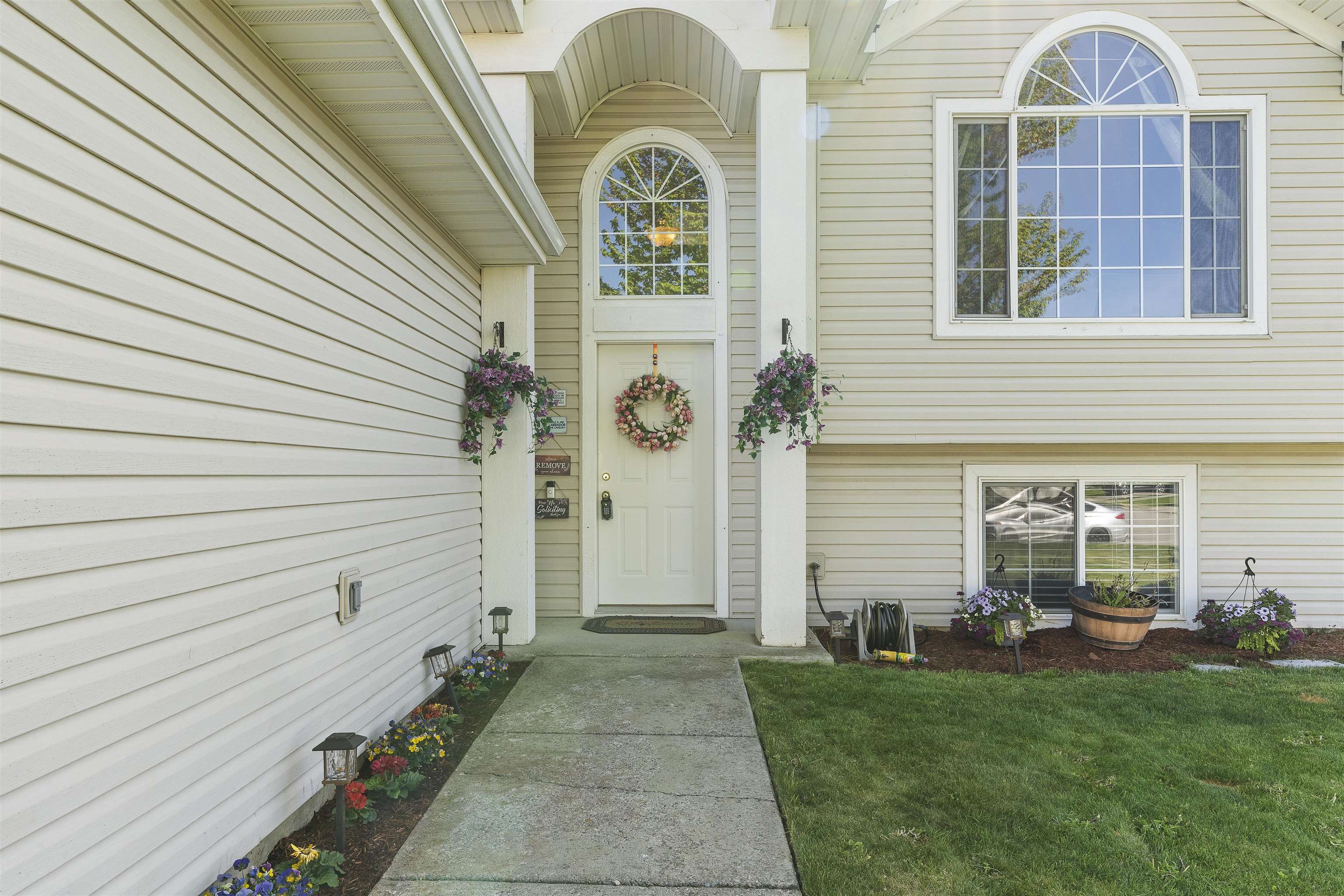 9008 N Oak St - Photo 4