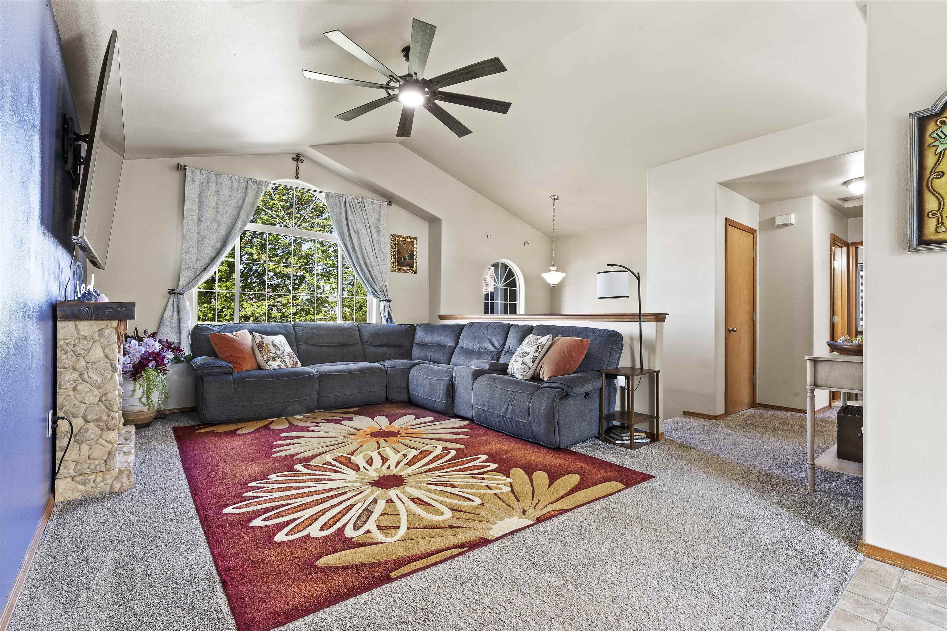 9008 N Oak St - Photo 7