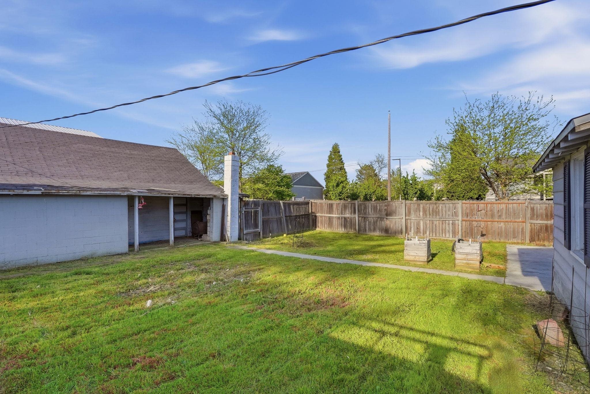 2425 E Gordon Ave - Photo 12