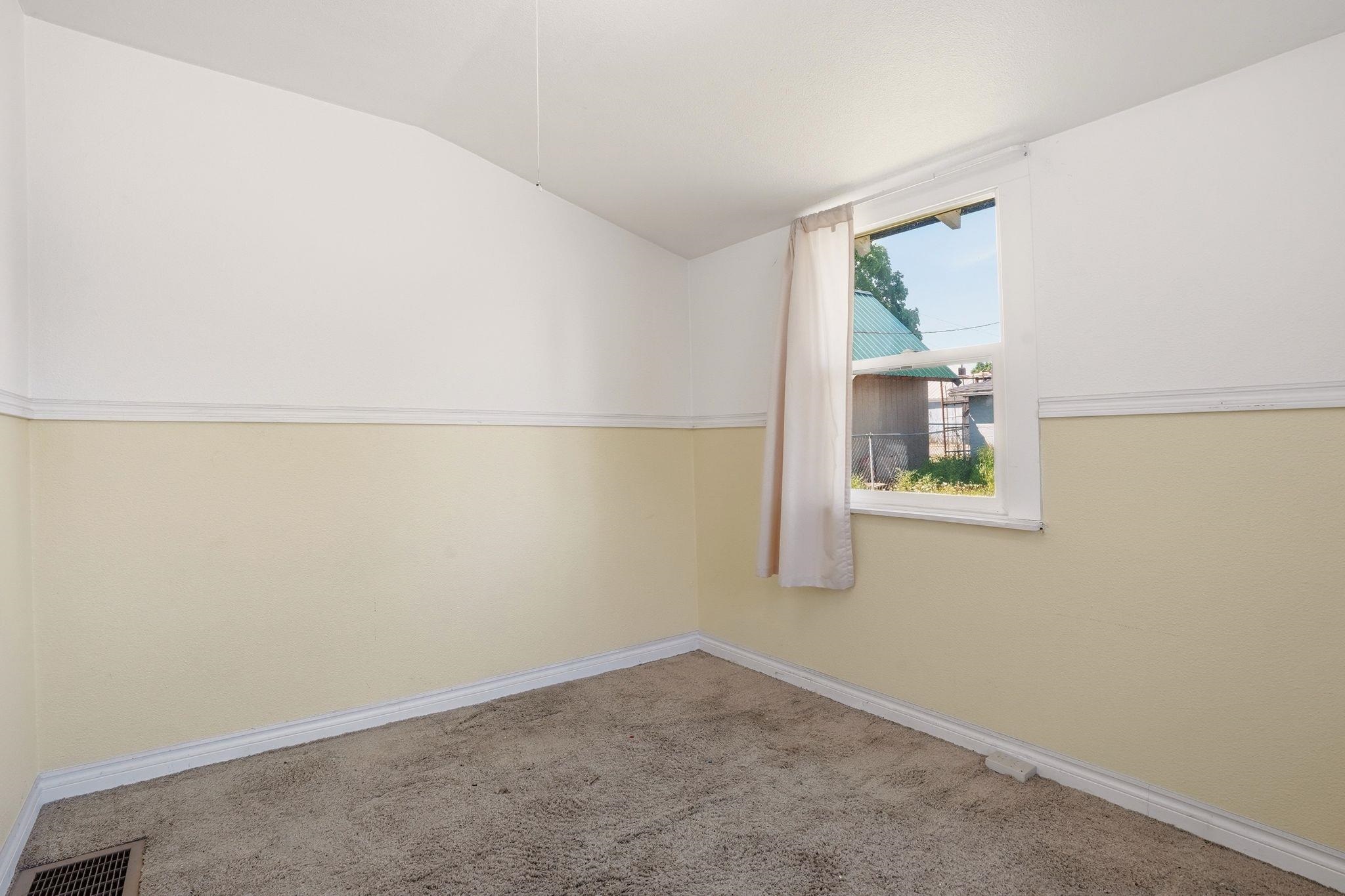 2425 E Gordon Ave - Photo 9