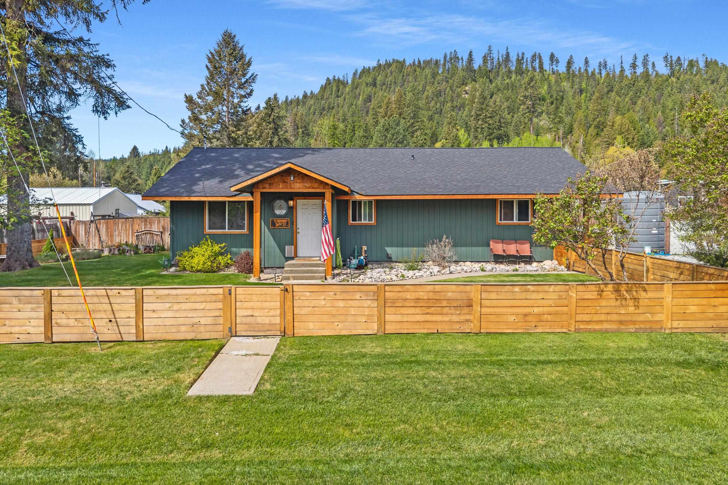 103 N 8th Ave - Photo 1