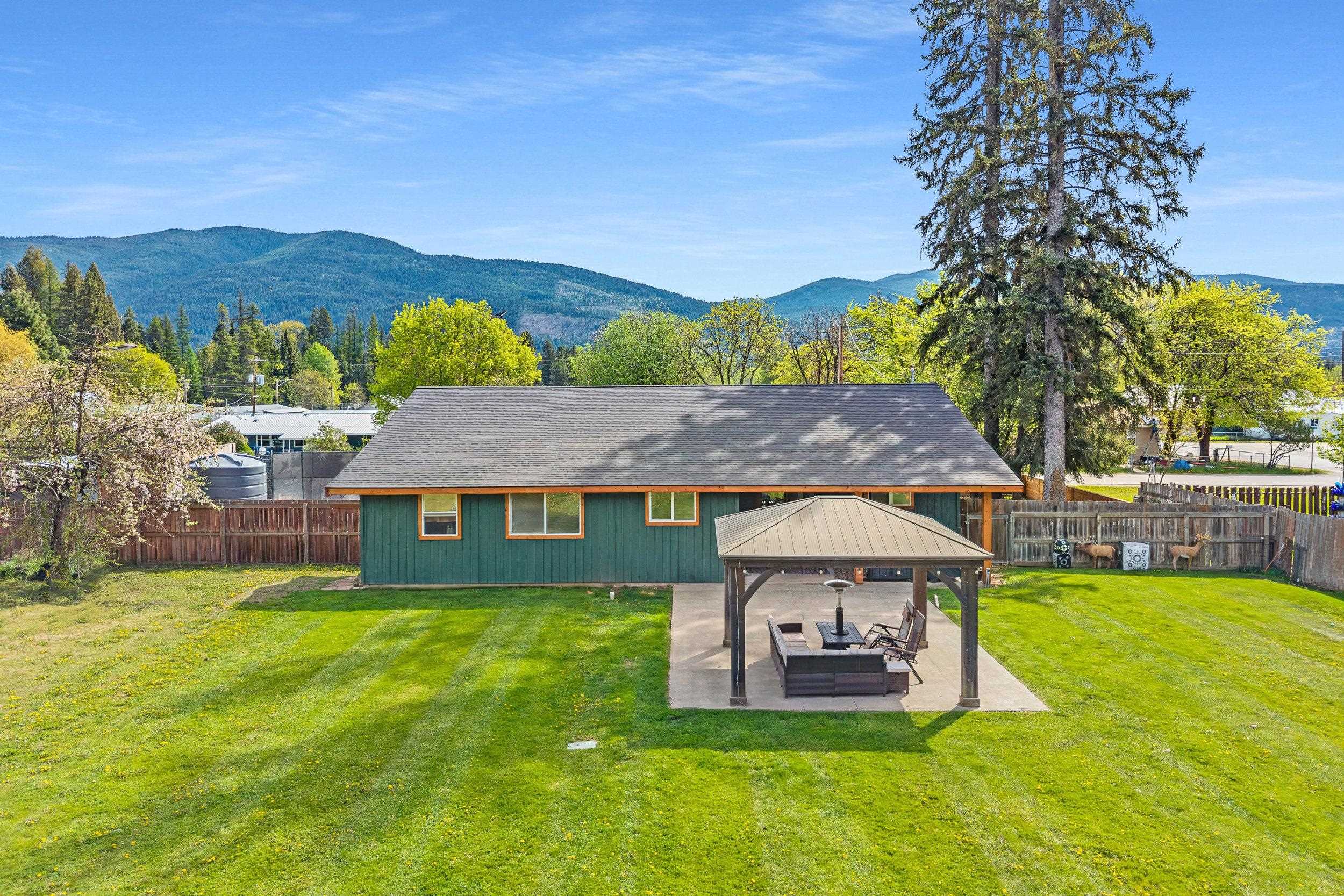 103 N 8th Ave - Photo 2