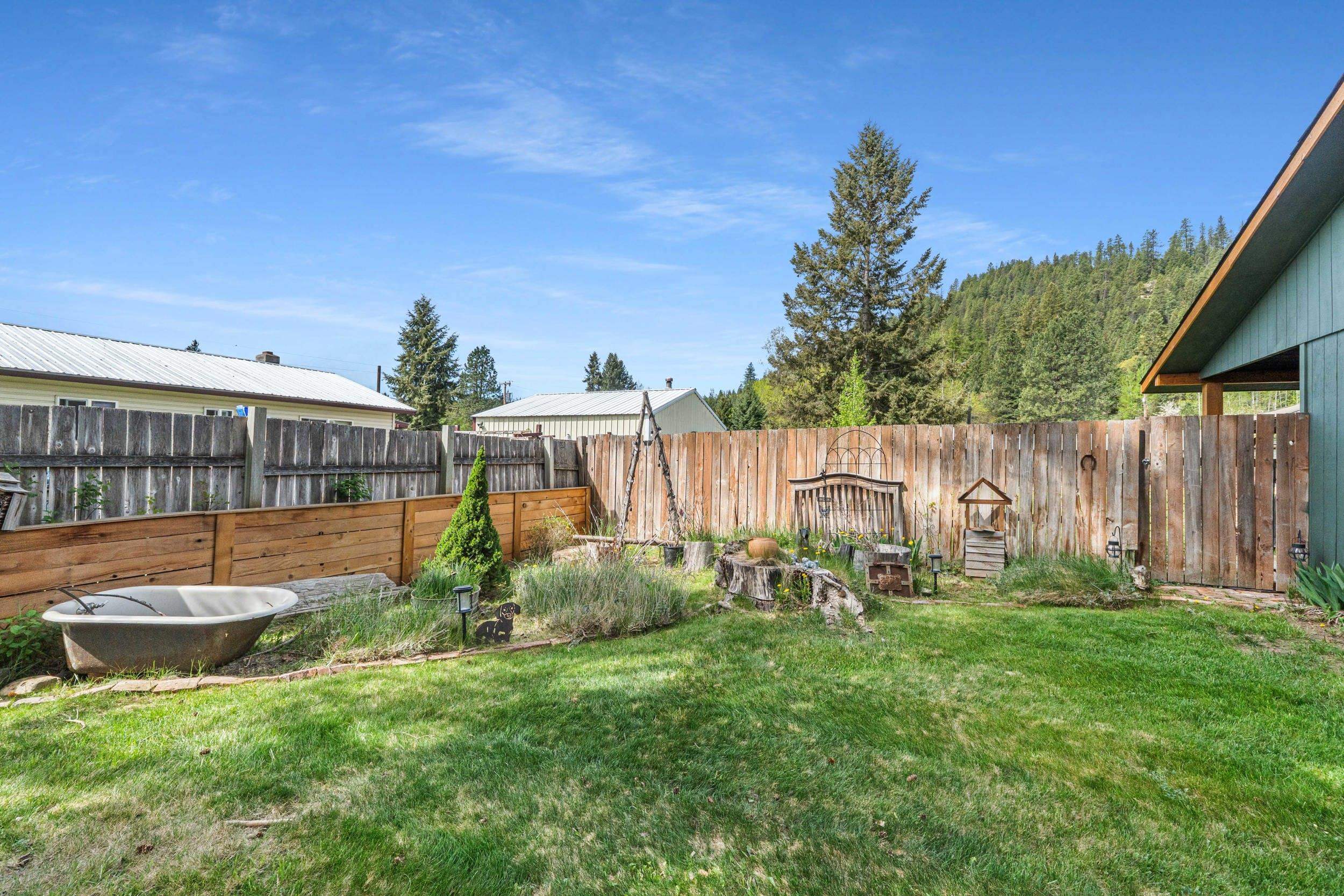 103 N 8th Ave - Photo 32