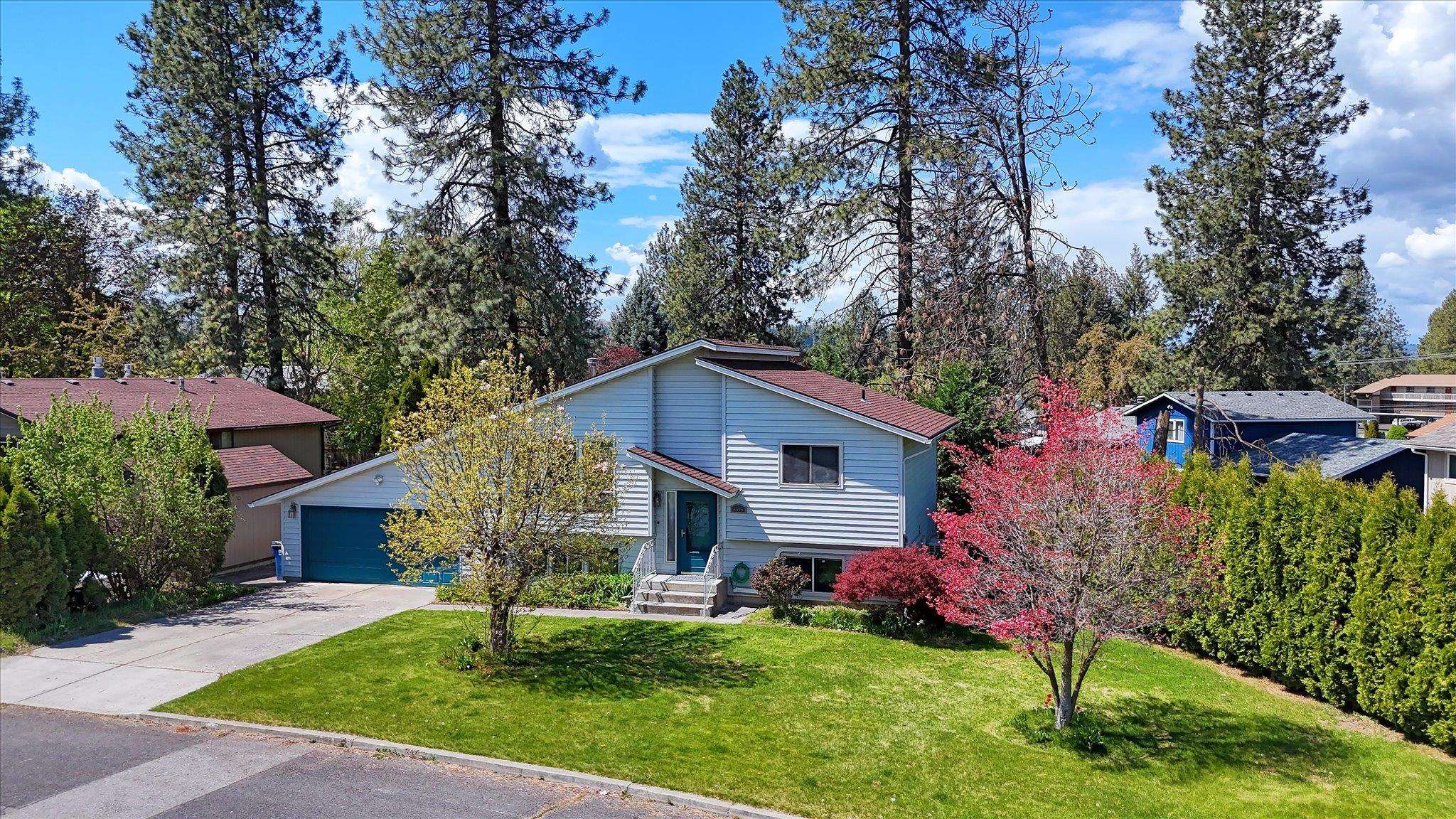 8515 N ANTIETAM Dr - Photo 1