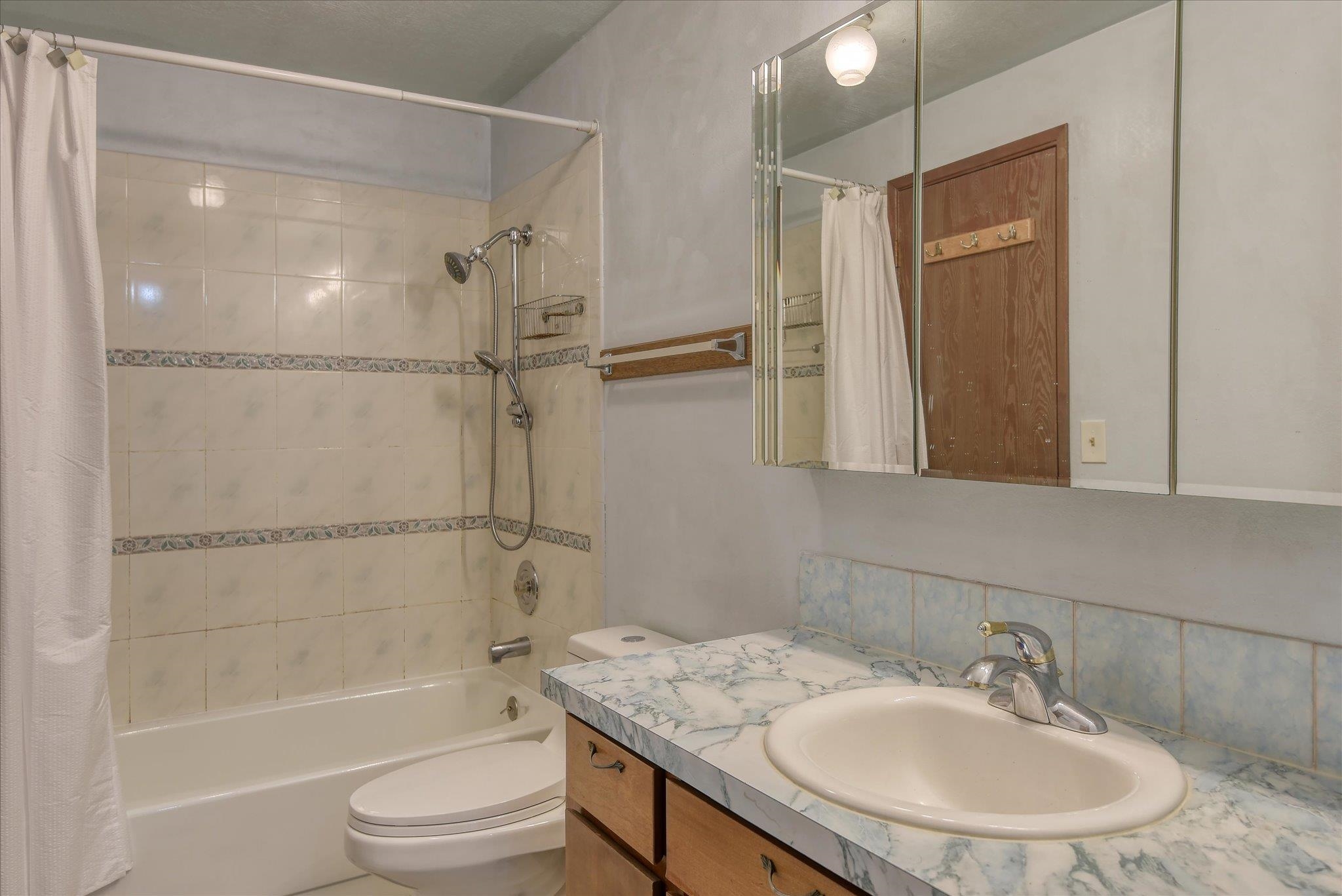 8515 N ANTIETAM Dr - Photo 17