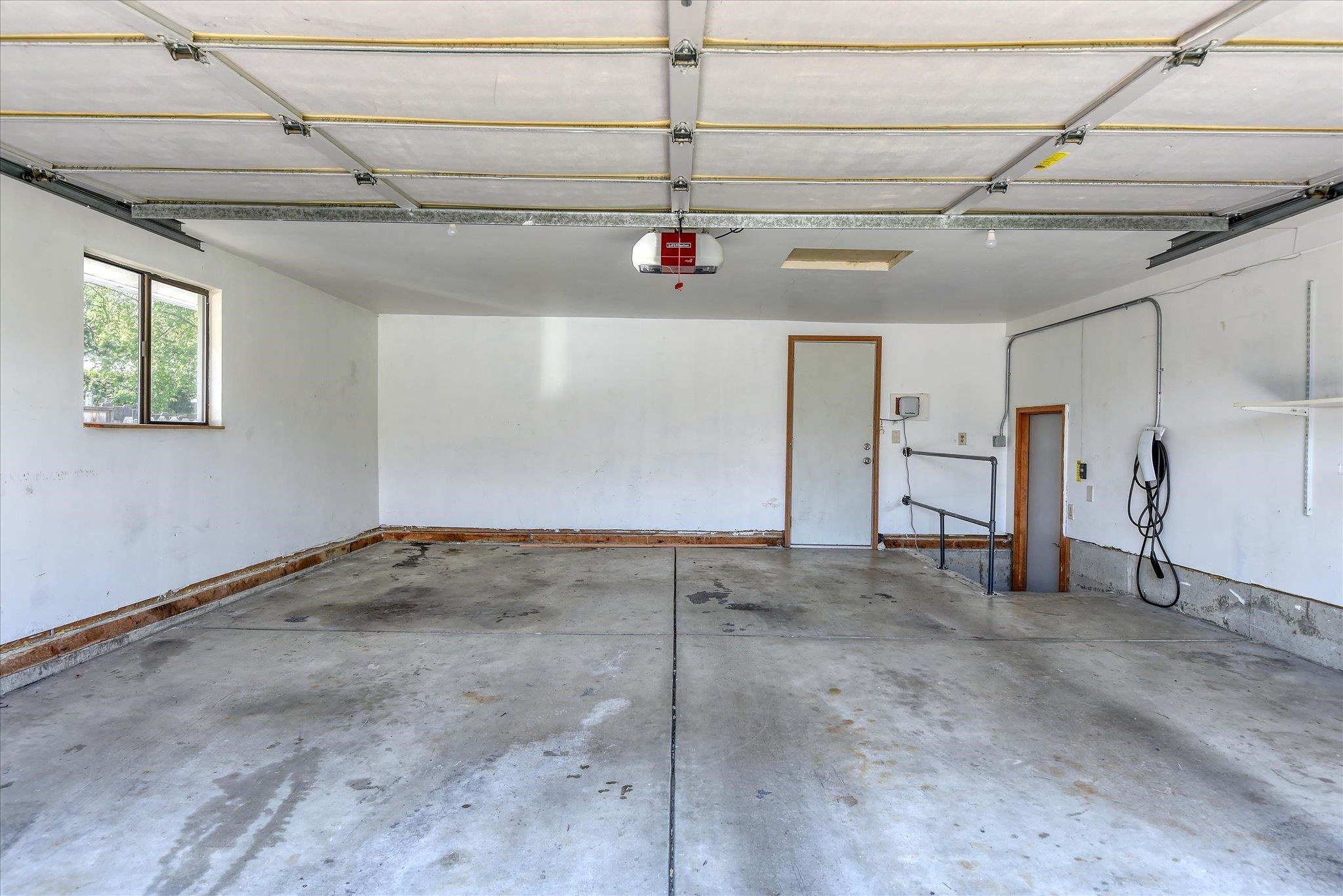 8515 N ANTIETAM Dr - Photo 33