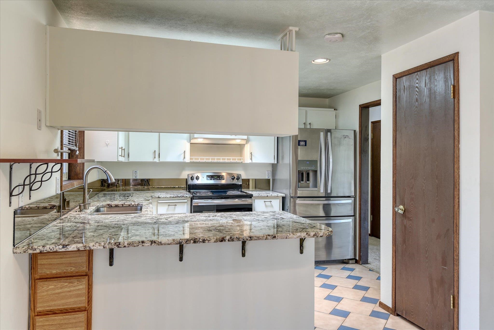 8515 N ANTIETAM Dr - Photo 8