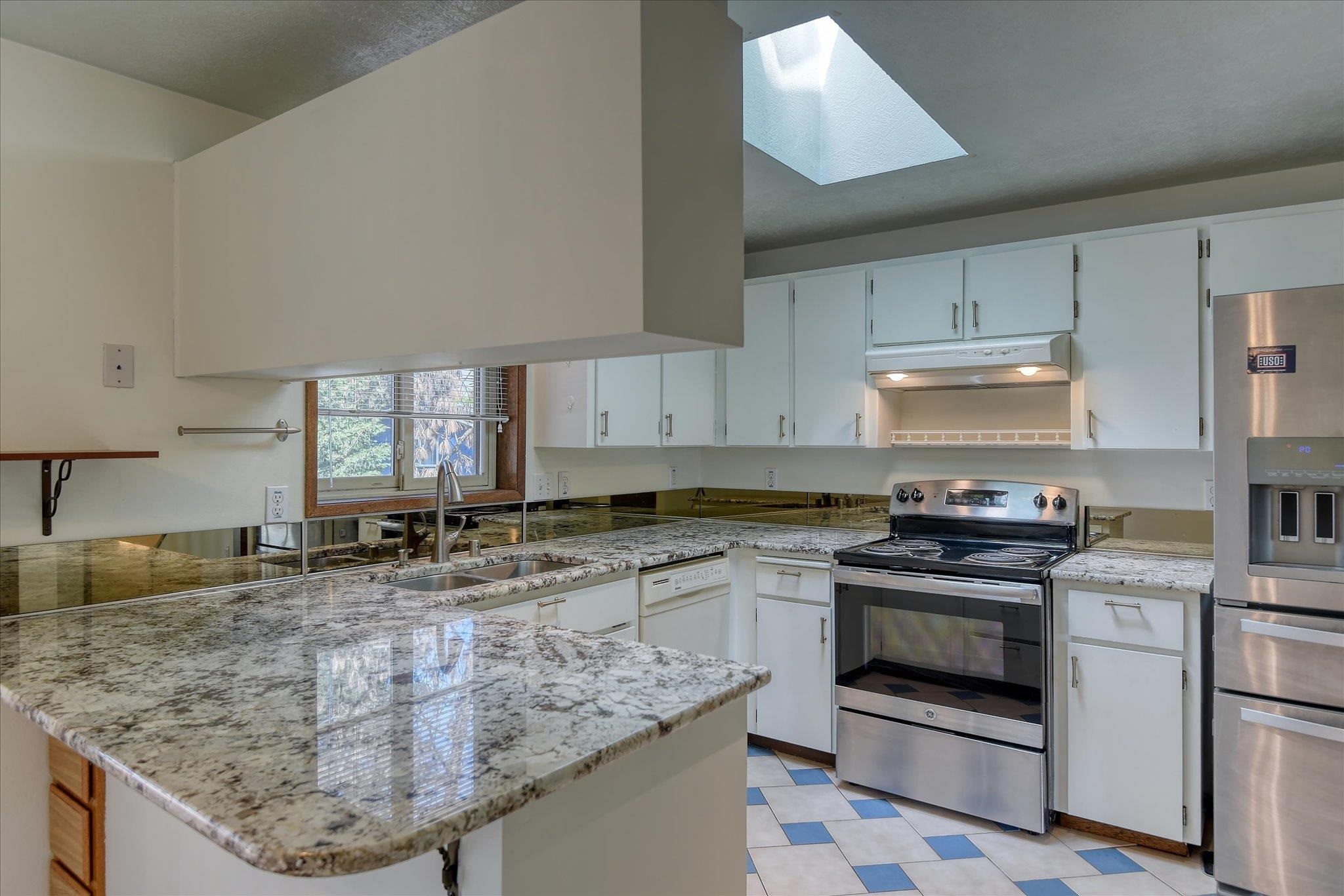 8515 N ANTIETAM Dr - Photo 10
