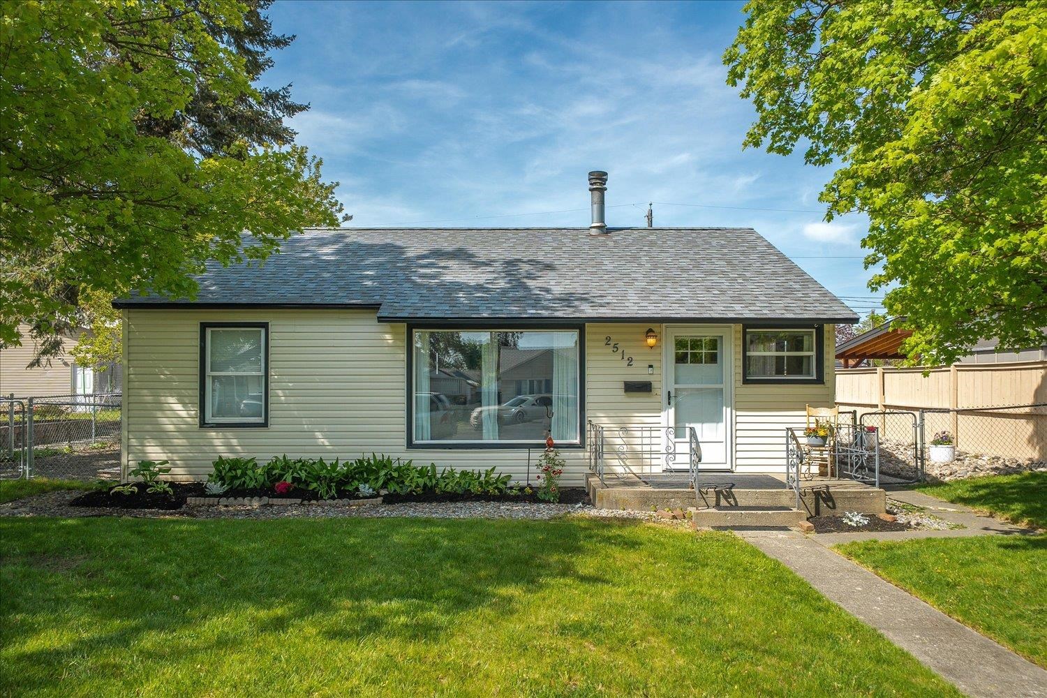 2512 W OLYMPIC Ave - Photo 1