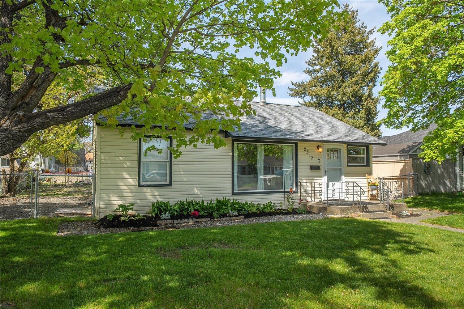 2512 W OLYMPIC Ave - Photo 2