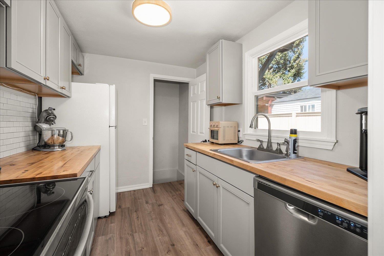 2512 W OLYMPIC Ave - Photo 12