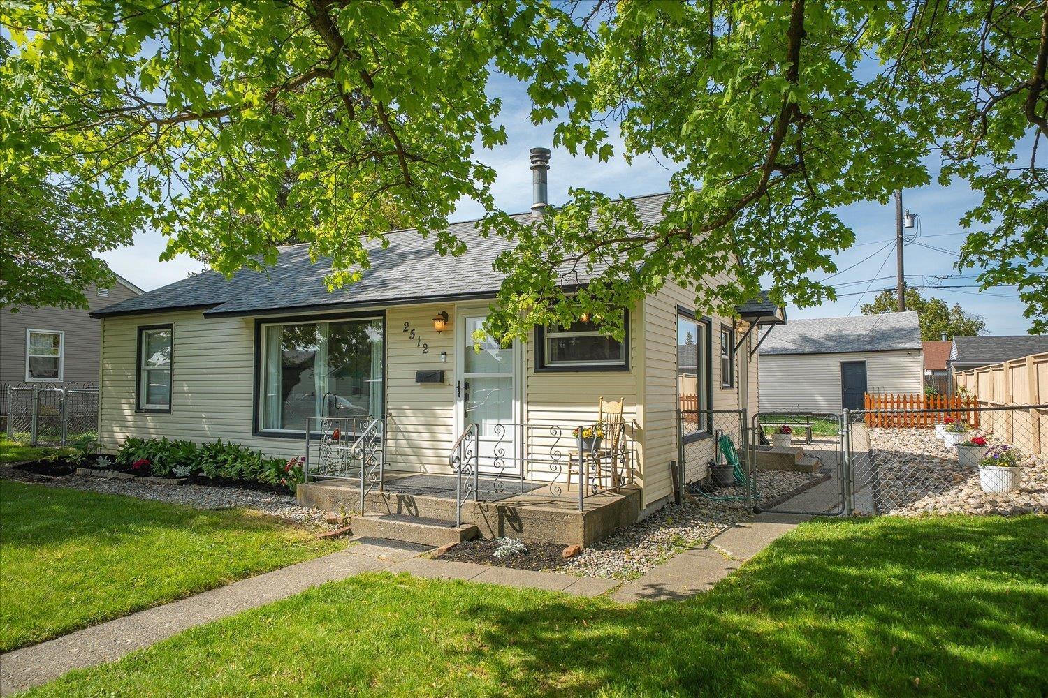 2512 W OLYMPIC Ave - Photo 4