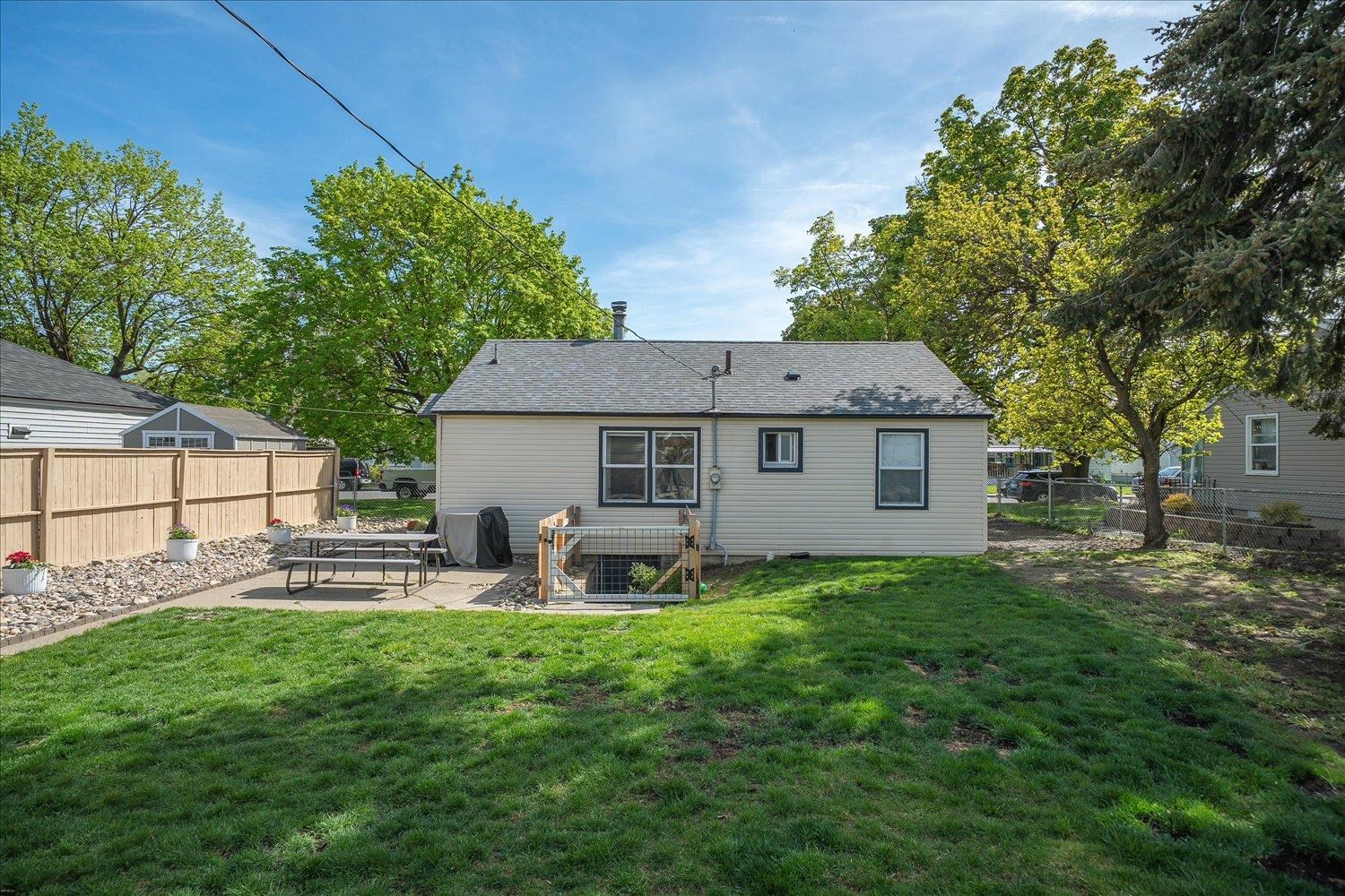 2512 W OLYMPIC Ave - Photo 35