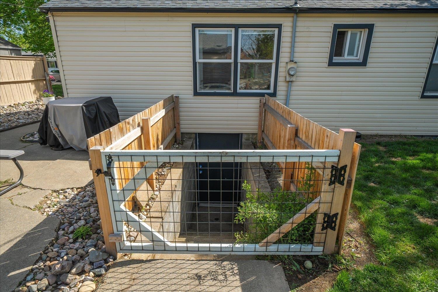 2512 W OLYMPIC Ave - Photo 40