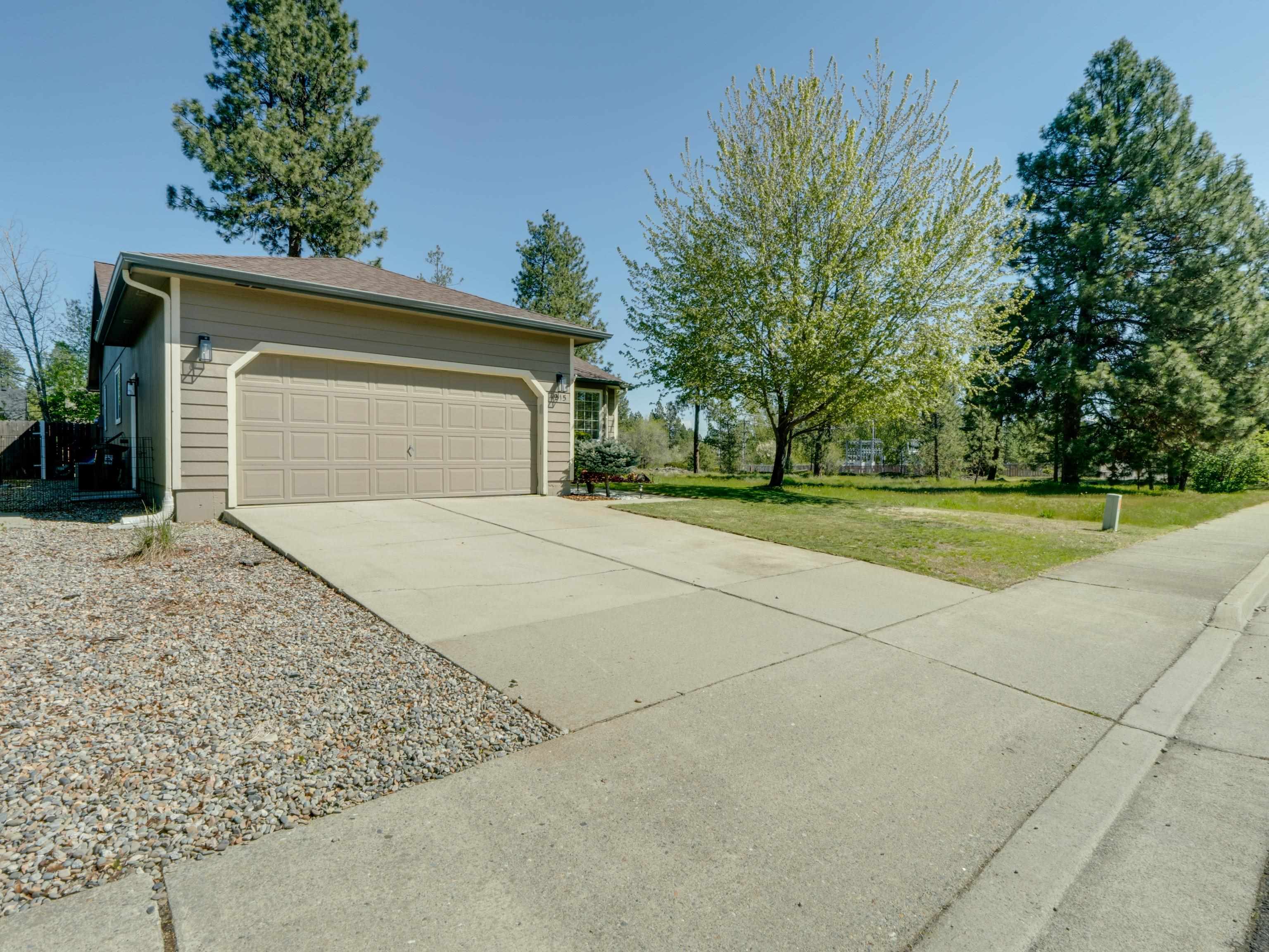 4215 E 33rd Ave - Photo 3