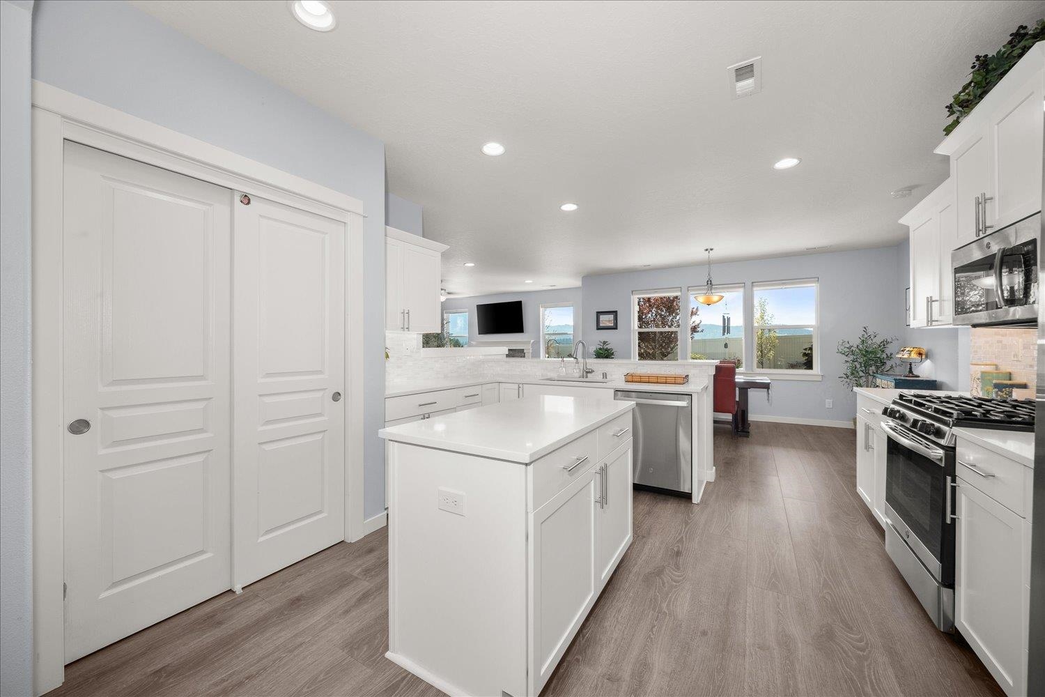 18224 E 19th Ave - Photo 11