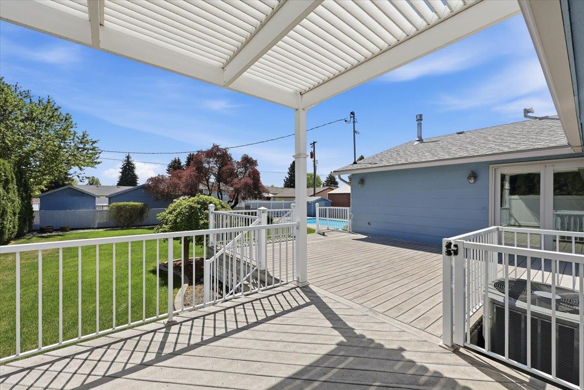 14212 E Boone Ave - Photo 28