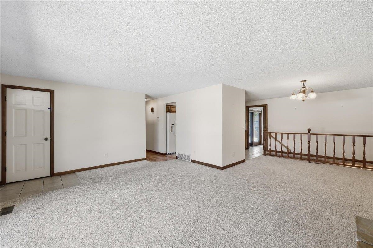 14212 E Boone Ave - Photo 6