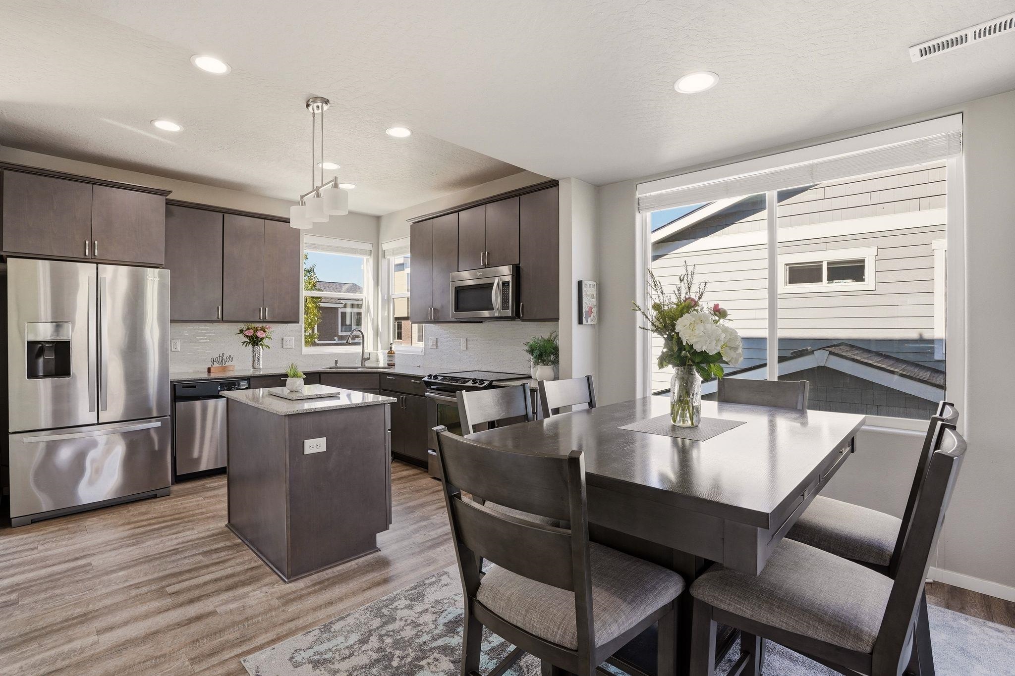 2211 W Bridge Ave - Photo 13