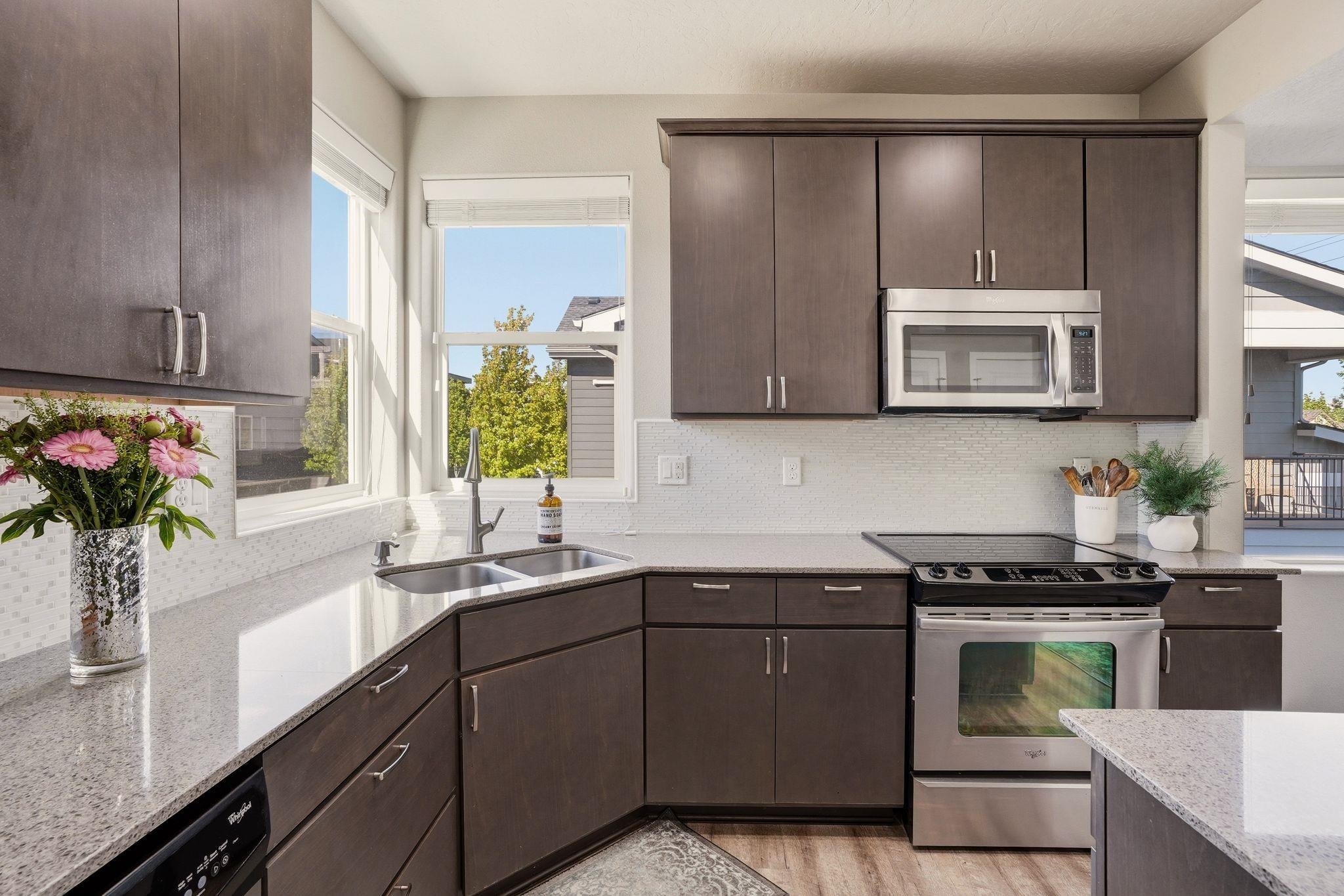 2211 W Bridge Ave - Photo 20
