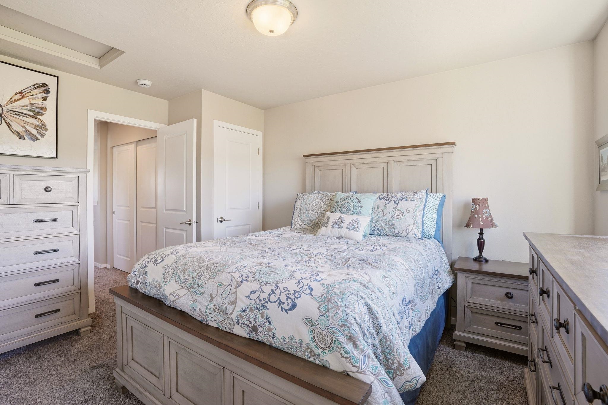 2211 W Bridge Ave - Photo 30