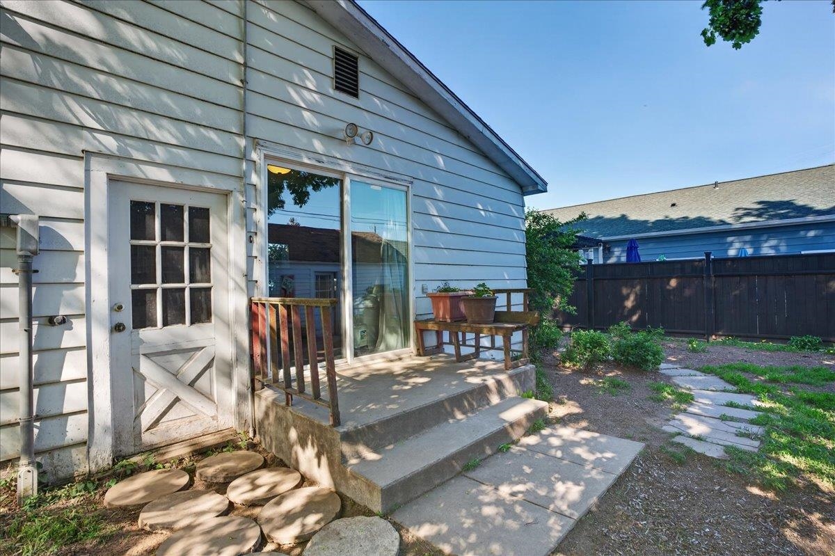 709 Marshall St - Photo 29