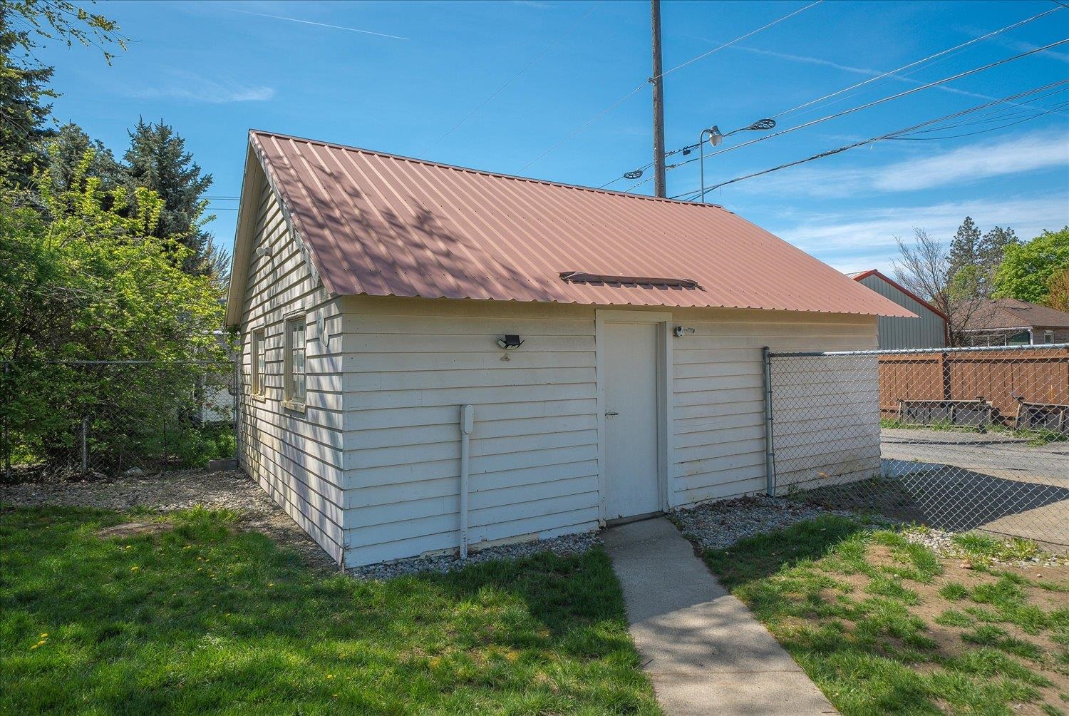 4911 N ELM St - Photo 14