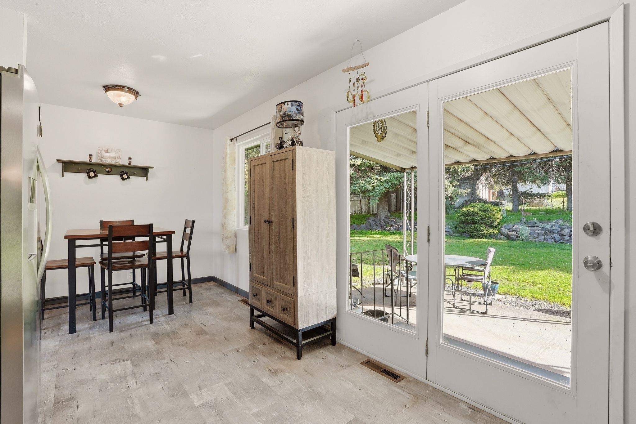 809 E Southview Ave - Photo 16