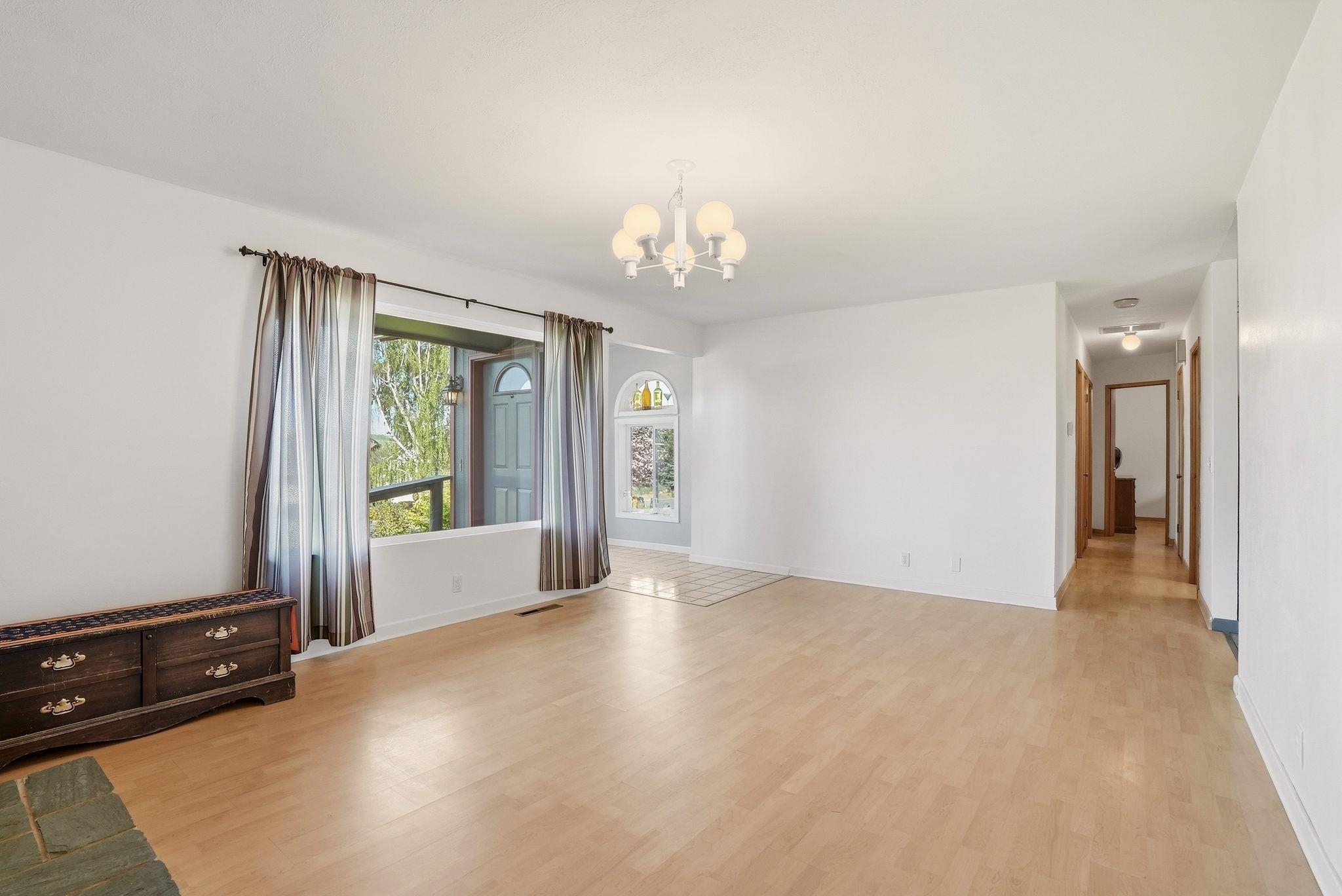 809 E Southview Ave - Photo 6