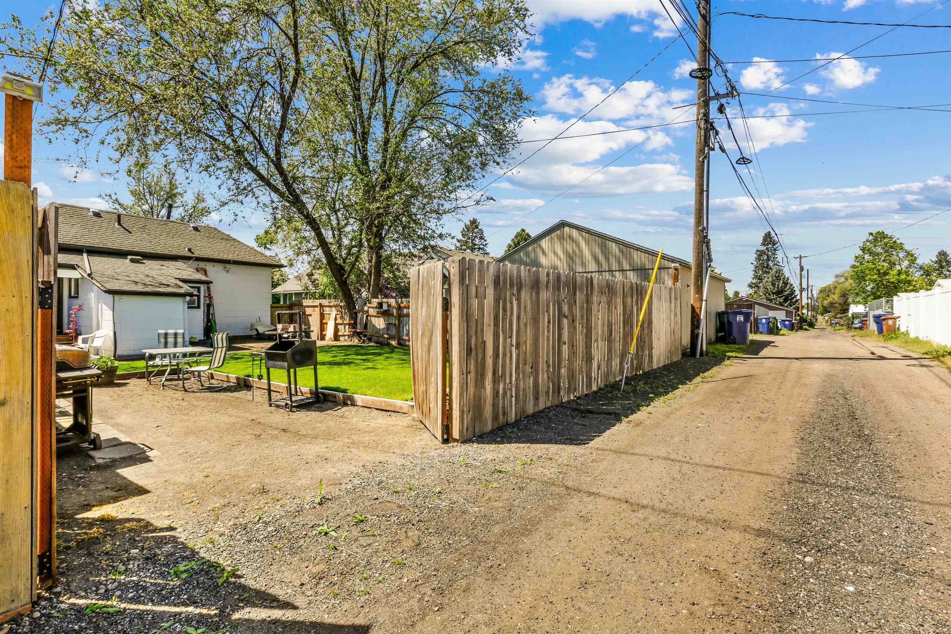 1657 E Crown Ave - Photo 15