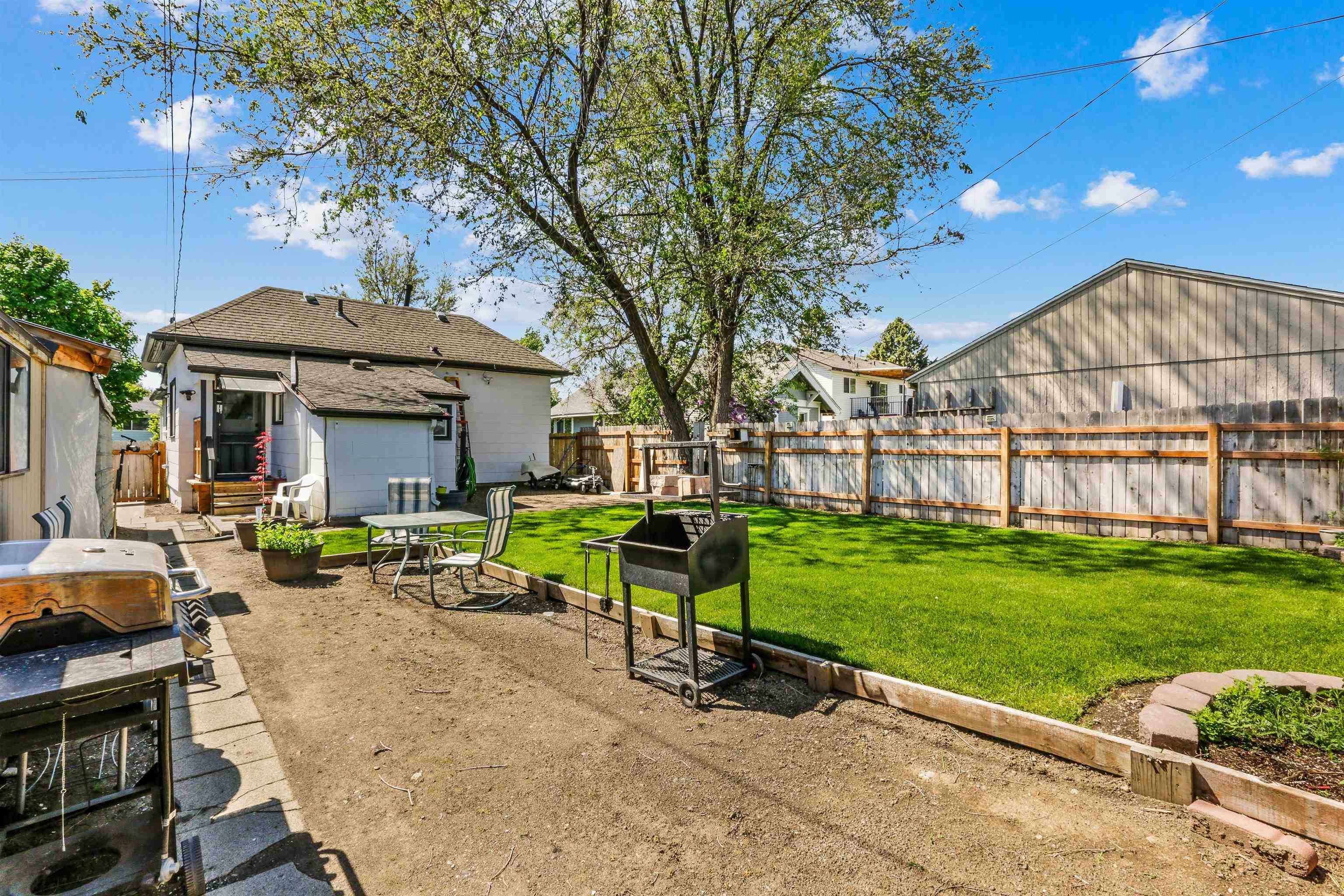 1657 E Crown Ave - Photo 16