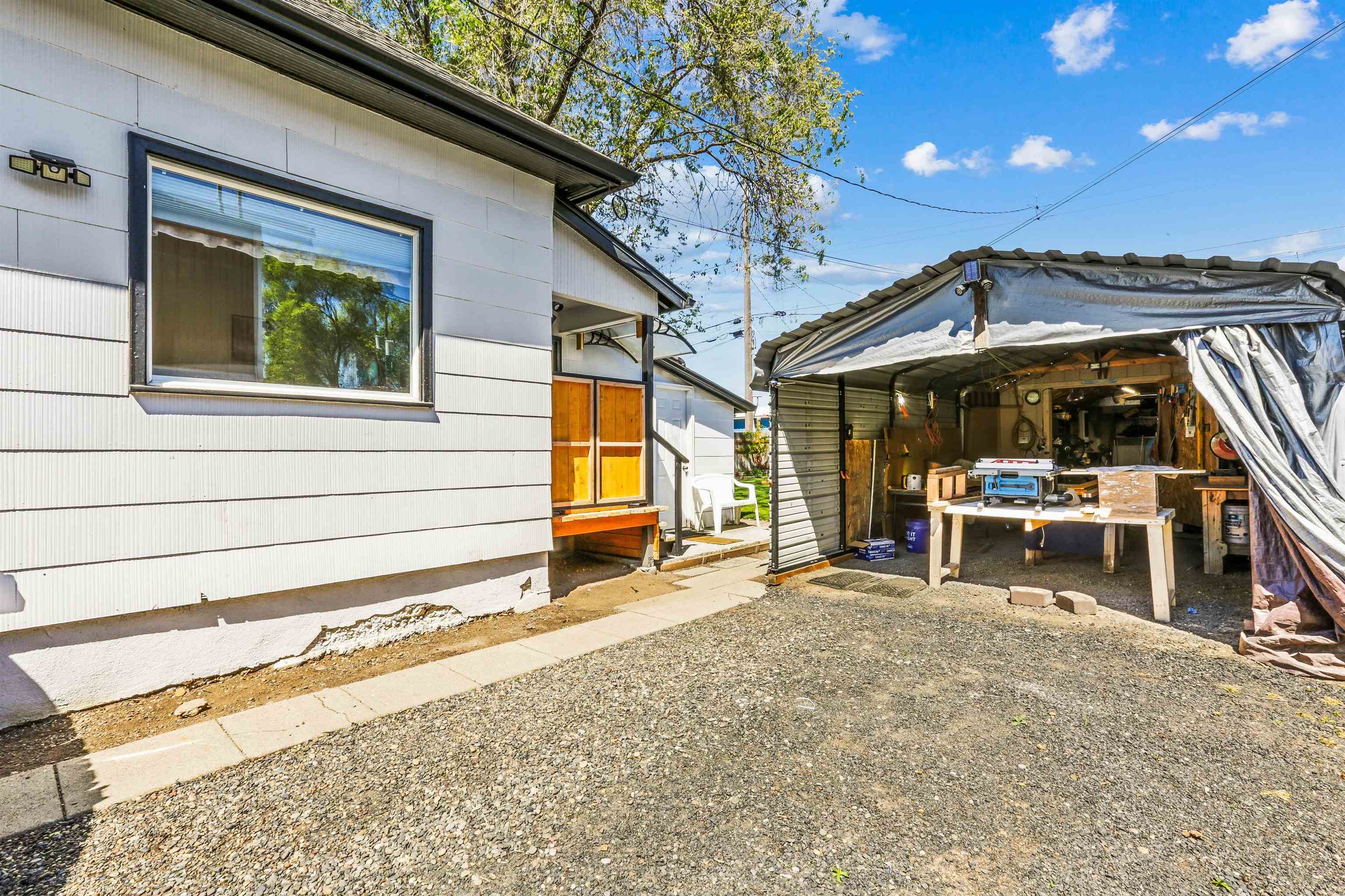 1657 E Crown Ave - Photo 17