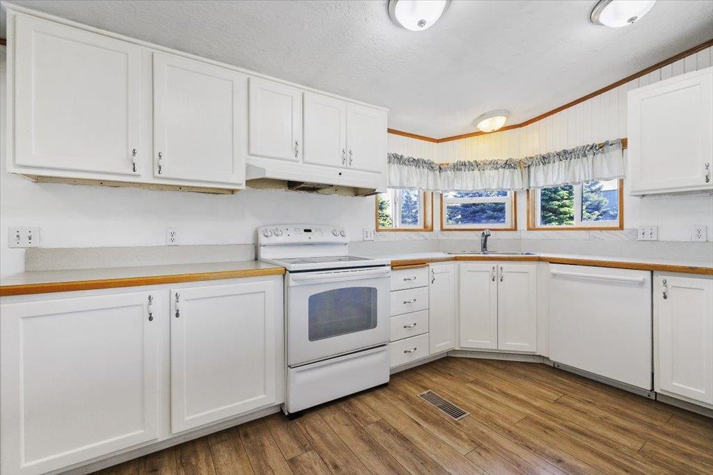 24407 E Dalke Ave - Photo 11