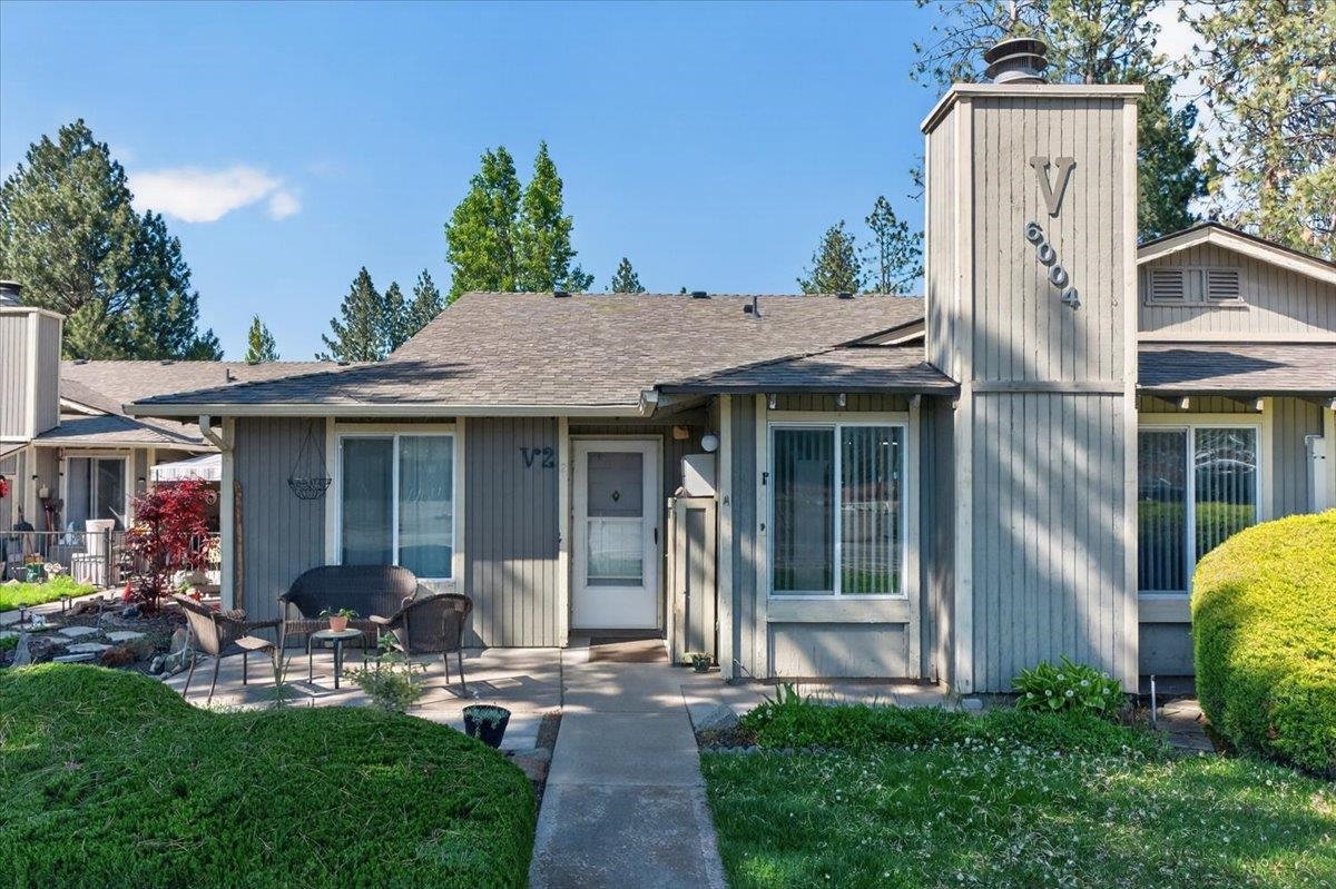 6004 E 6th Ave - Photo 1