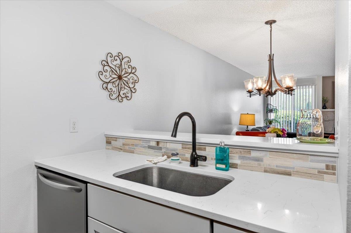 6004 E 6th Ave - Photo 17