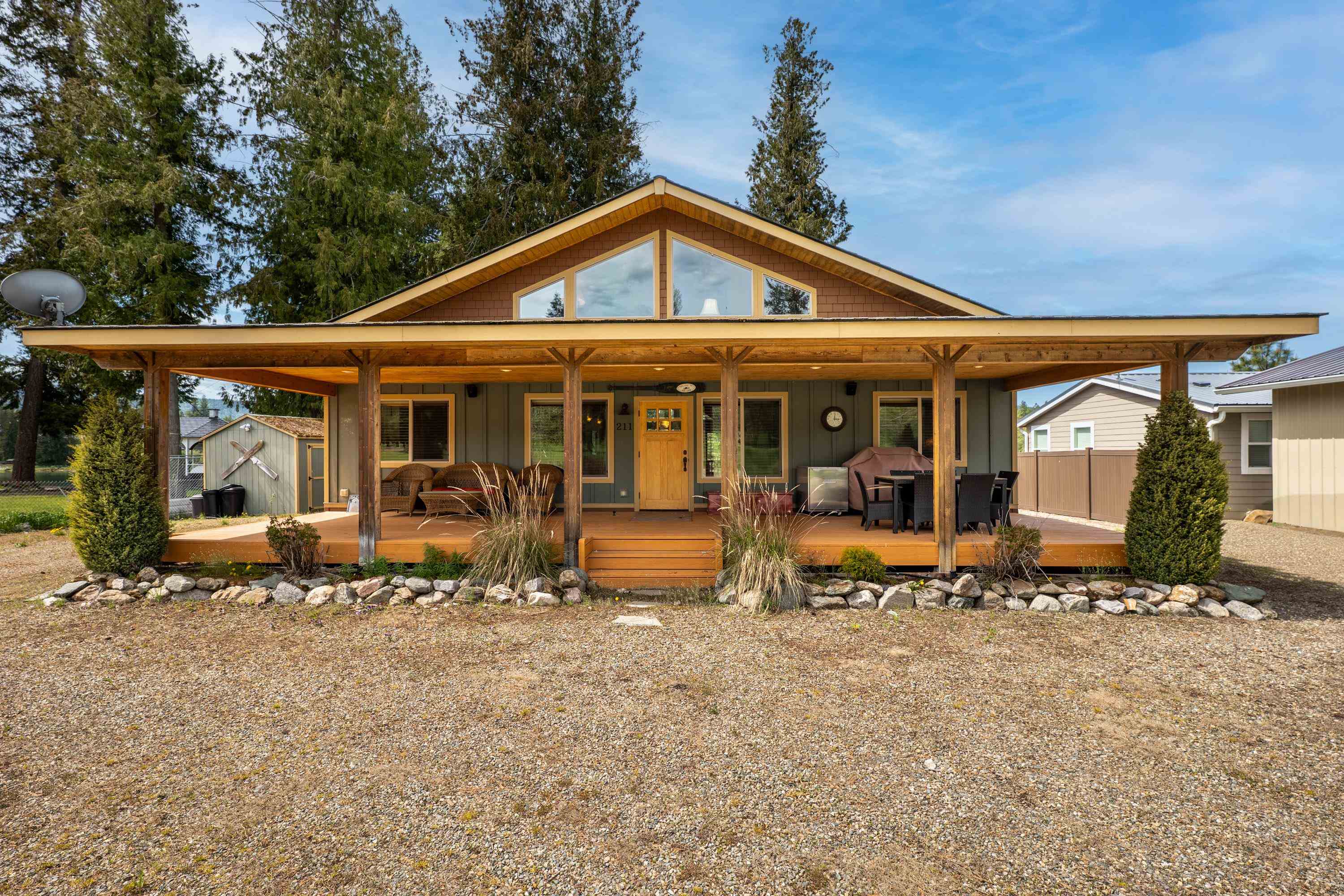 211 Conrad Dr - Photo 3