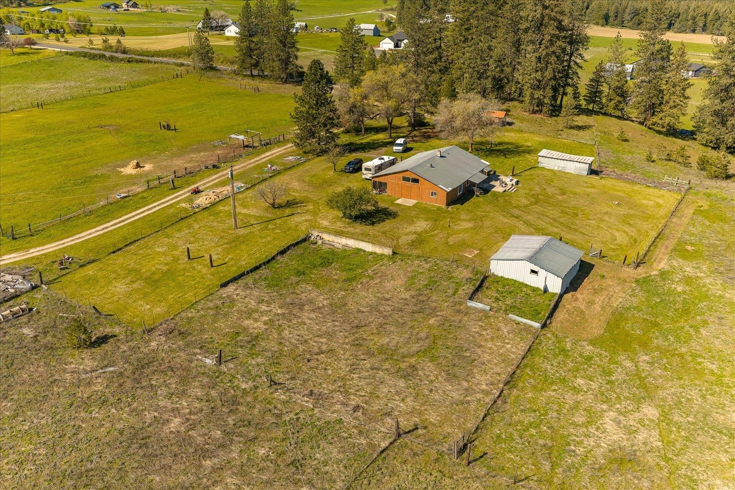 32604 N Elk Chattaroy Rd - Photo 40