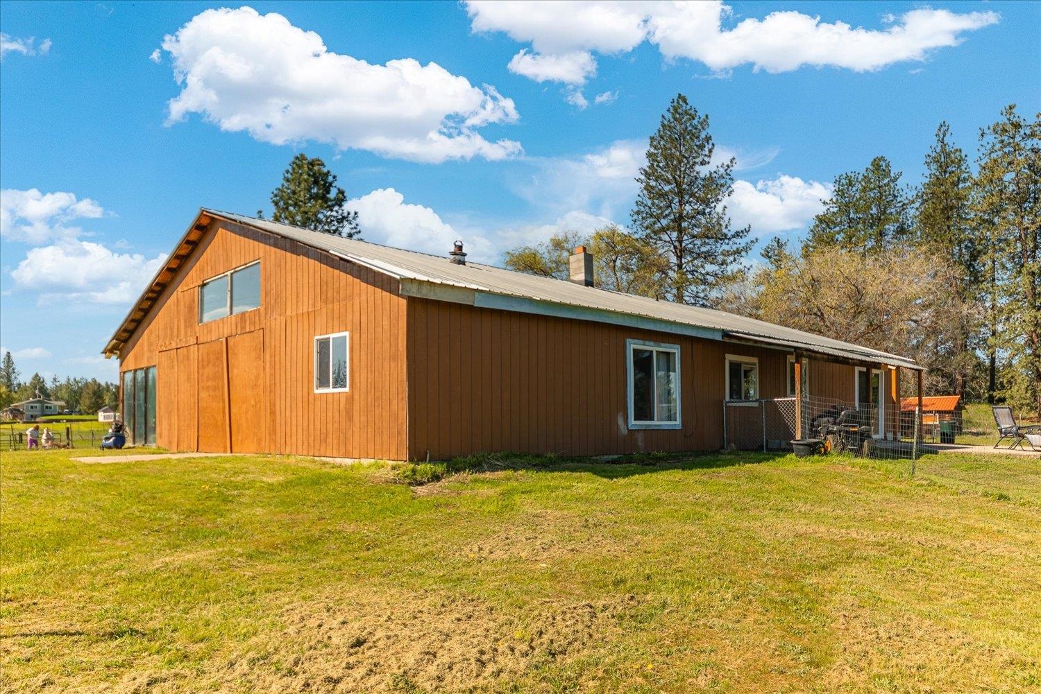 32604 N Elk Chattaroy Rd - Photo 5