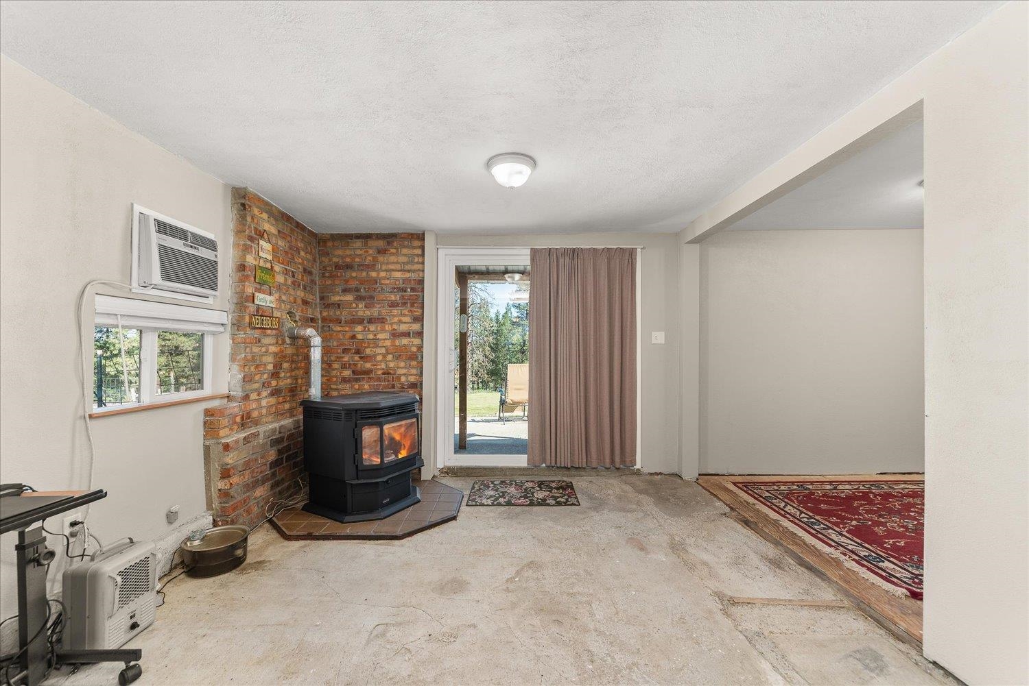 32604 N Elk Chattaroy Rd - Photo 9