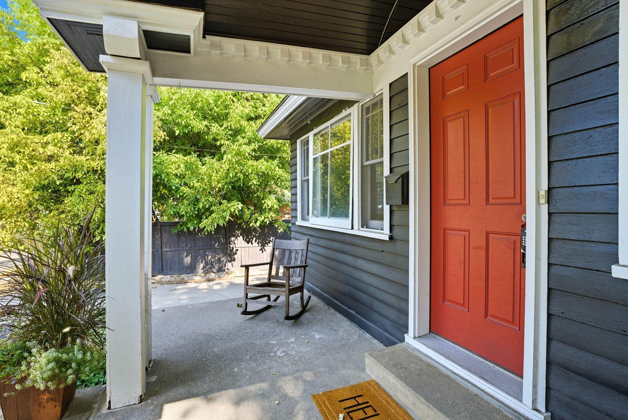 1617 S Bernard St - Photo 4