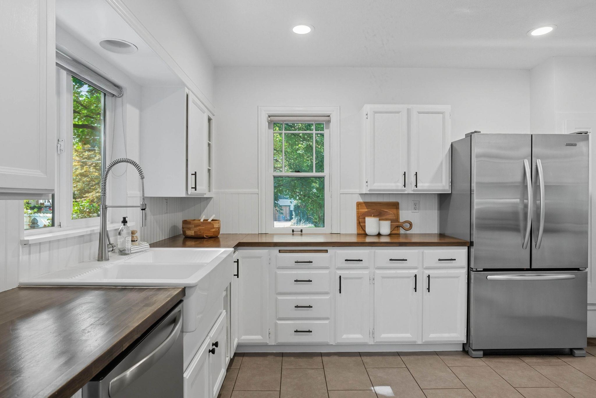 1617 S Bernard St - Photo 9