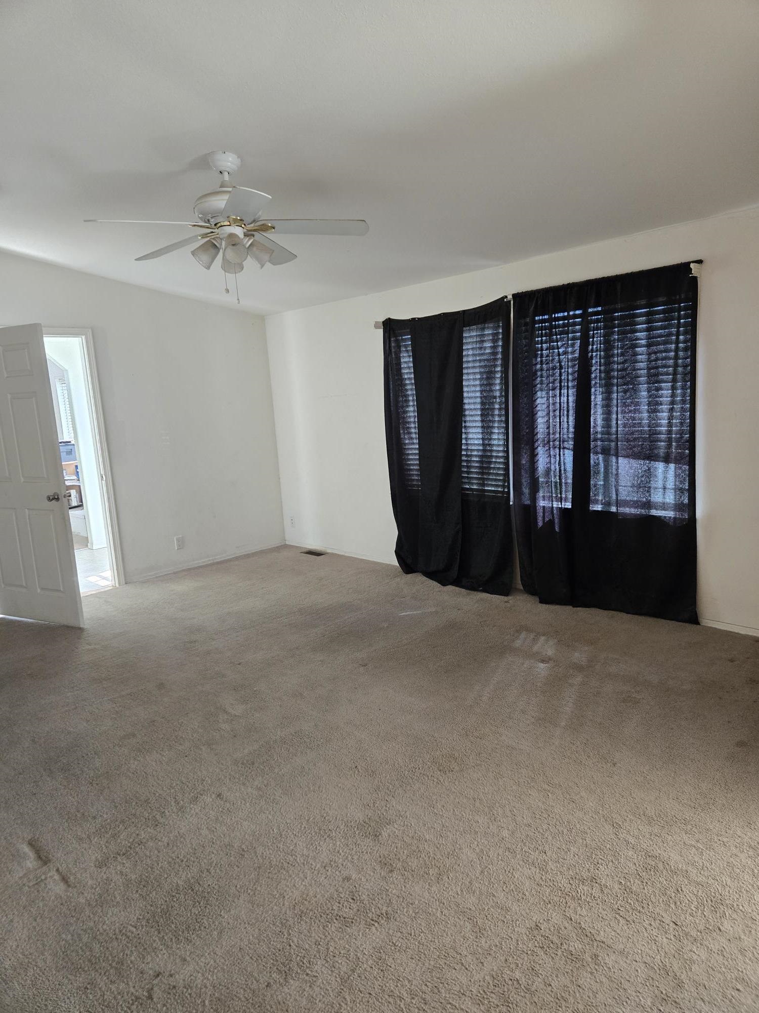 407 E H St - Photo 13