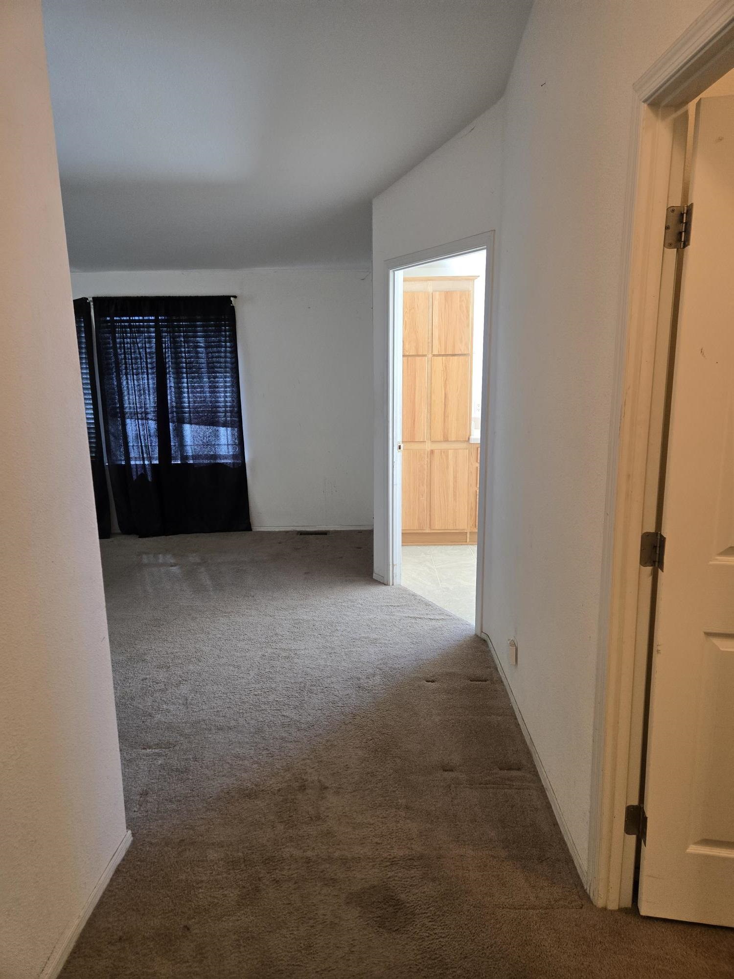 407 E H St - Photo 16
