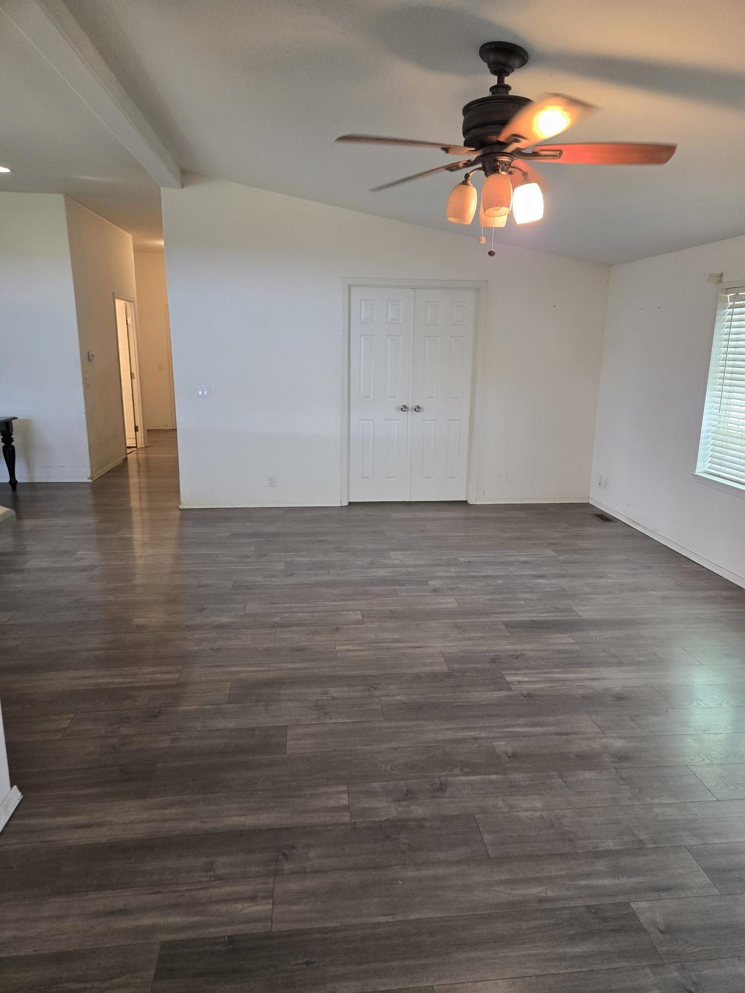 407 E H St - Photo 10