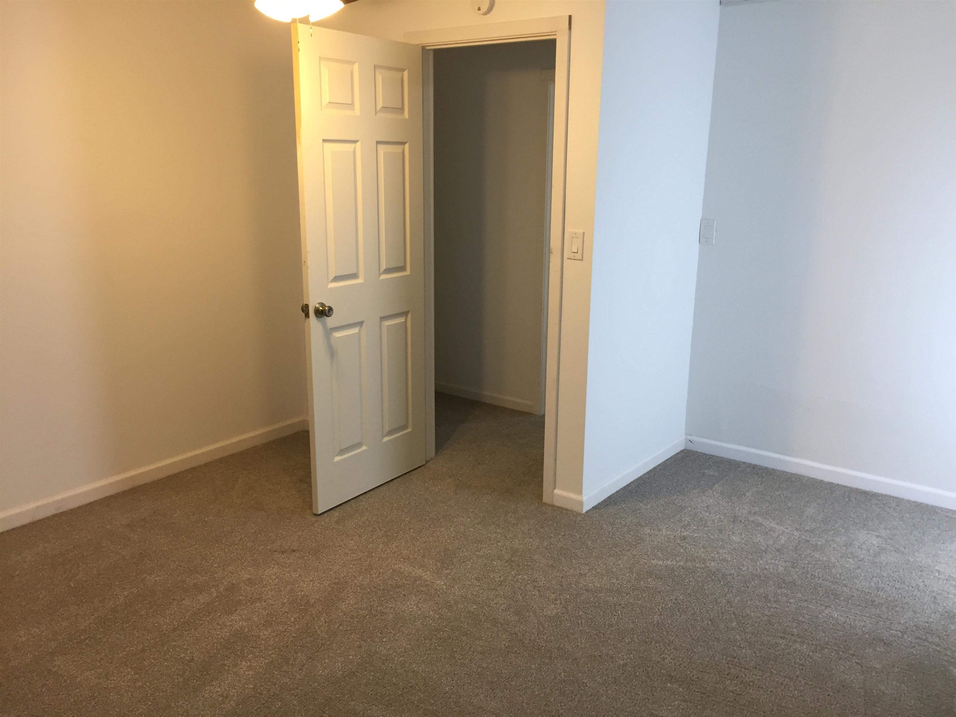 1217 E Indiana Ave - Photo 12