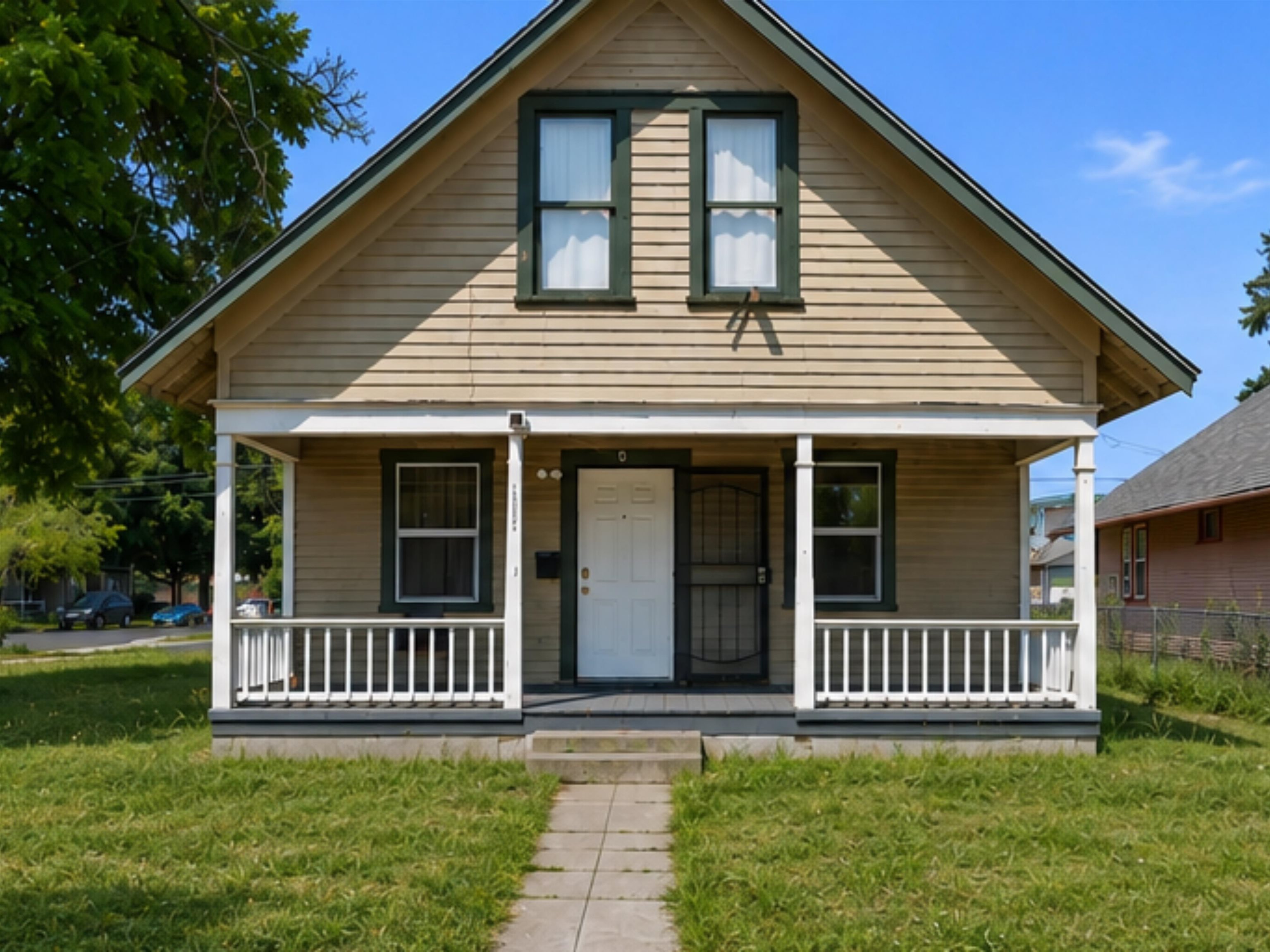 303 E Augusta Ave - Photo 2