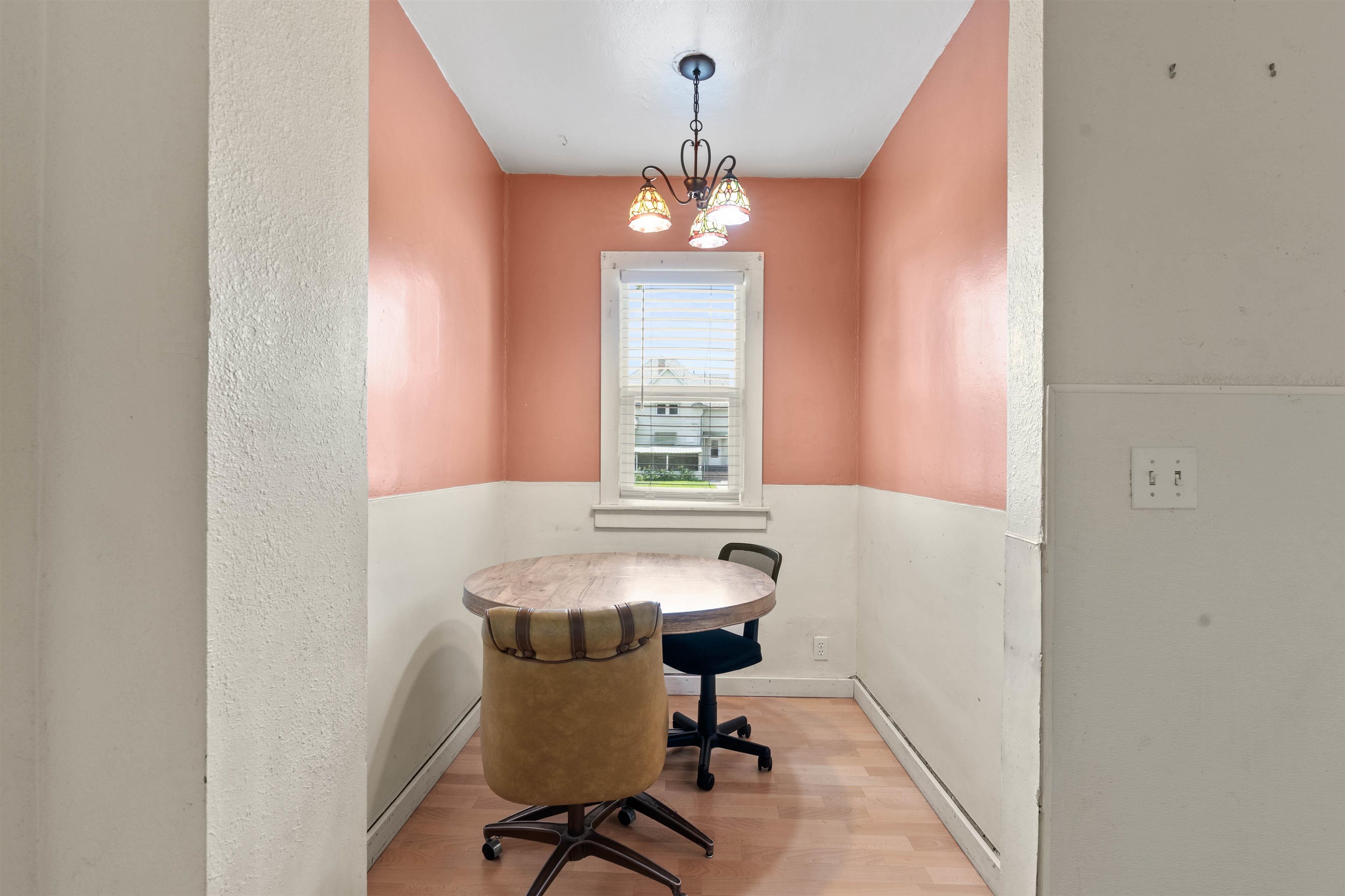 303 E Augusta Ave - Photo 32