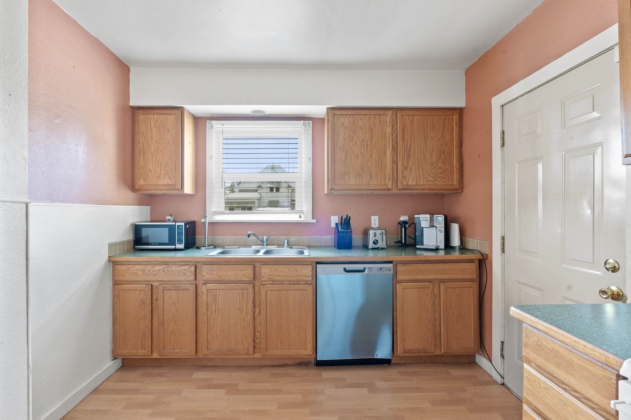 303 E Augusta Ave - Photo 34